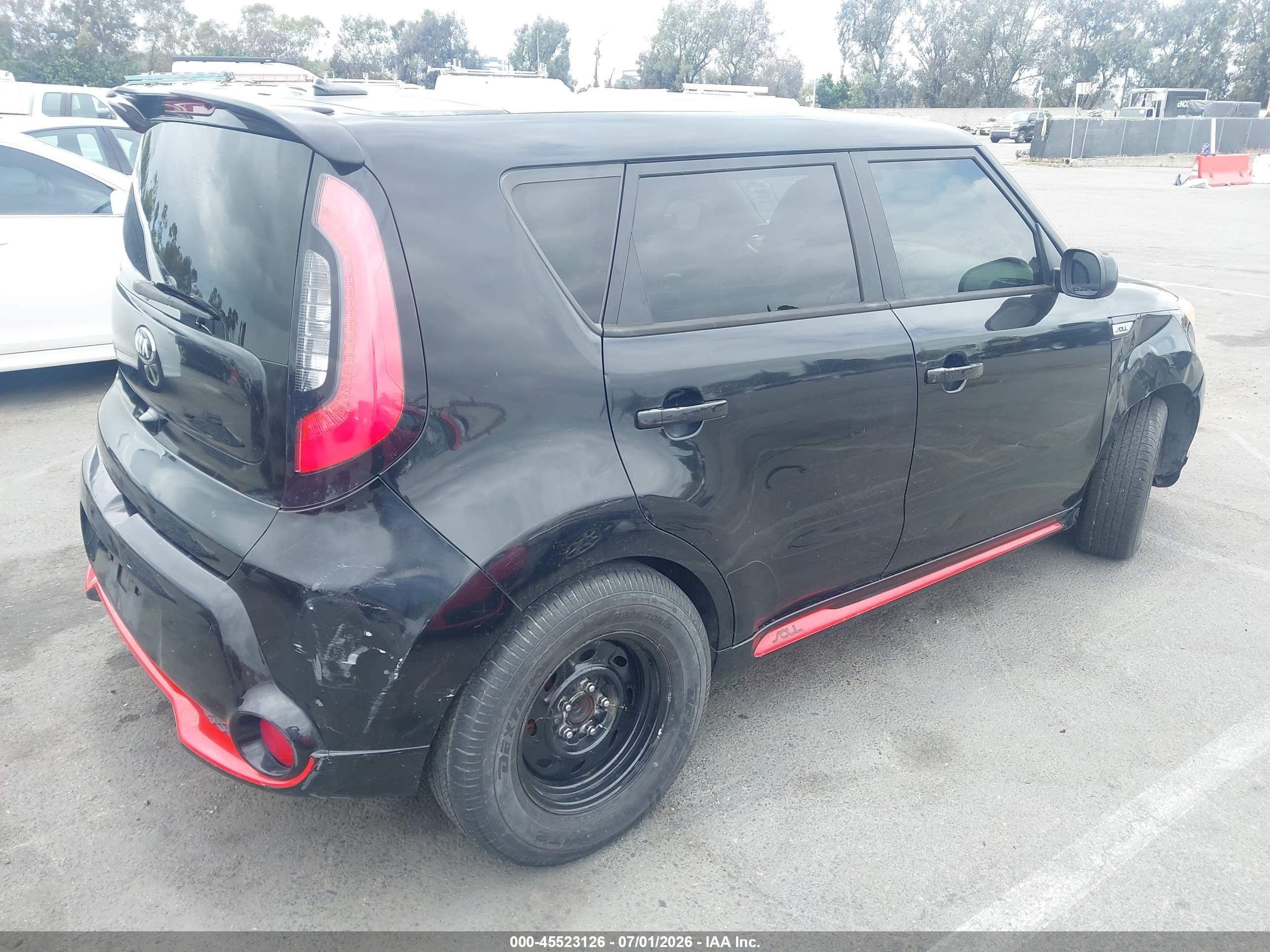 2015 Kia Soul + Black vin: KNDJP3A50F7156700
