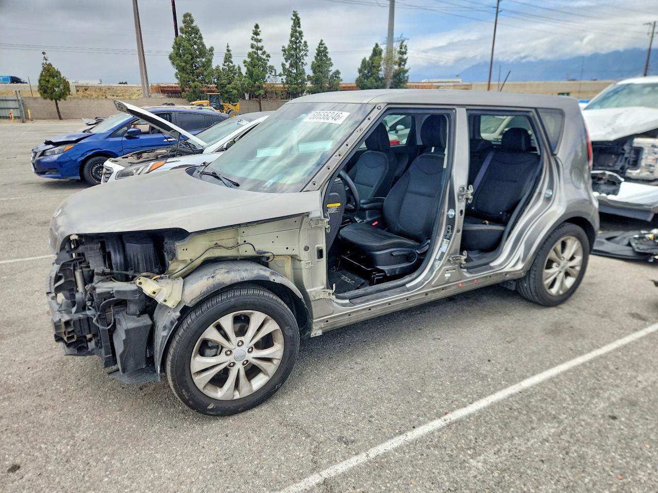 2015 Kia Soul + Серый vin: KNDJP3A50F7179314