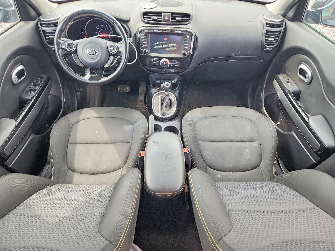 2015 Kia Soul + Black vin: KNDJP3A50F7204051