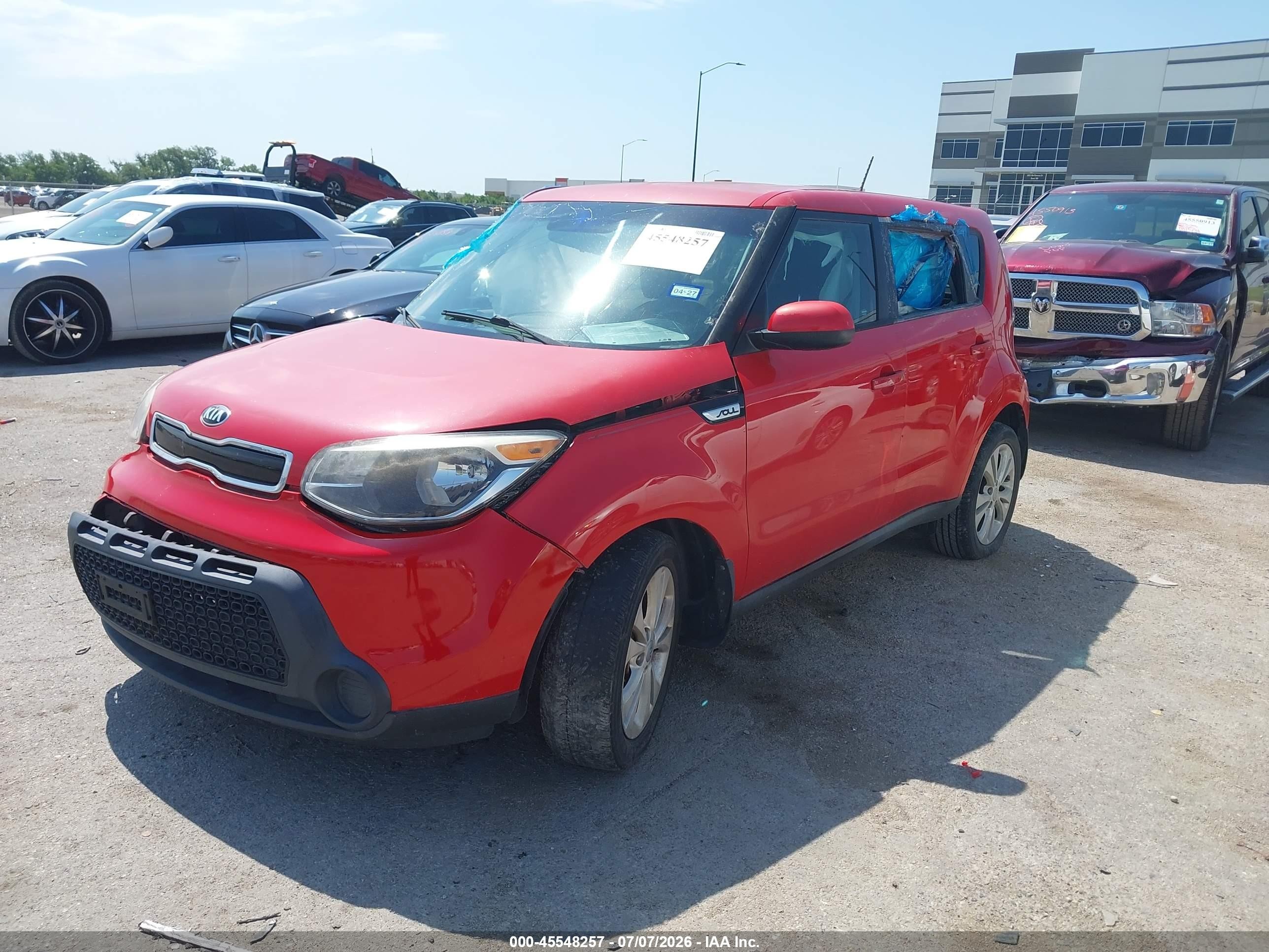 2015 Kia Soul + Red vin: KNDJP3A50F7765611