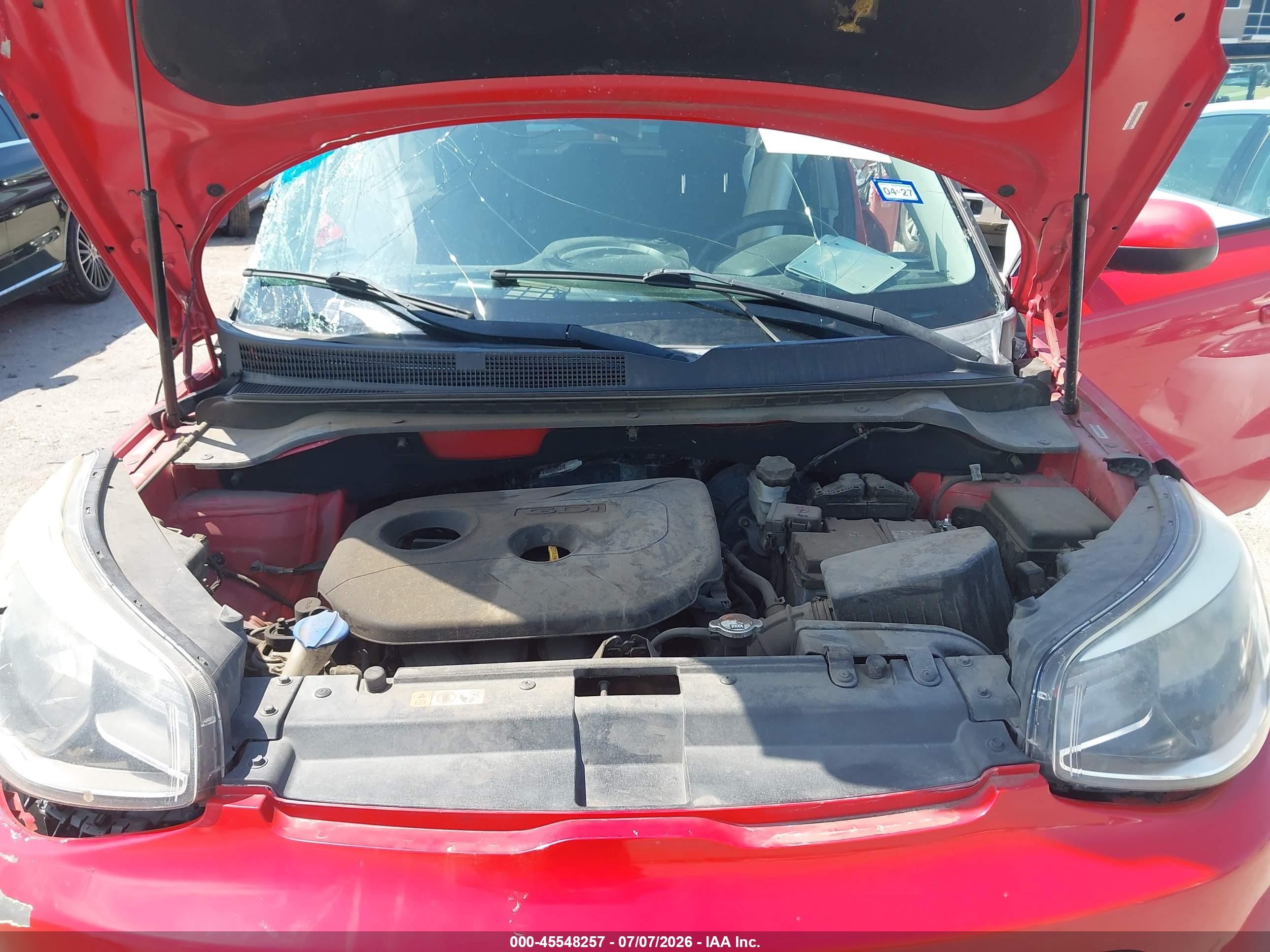 2015 Kia Soul + Red vin: KNDJP3A50F7765611
