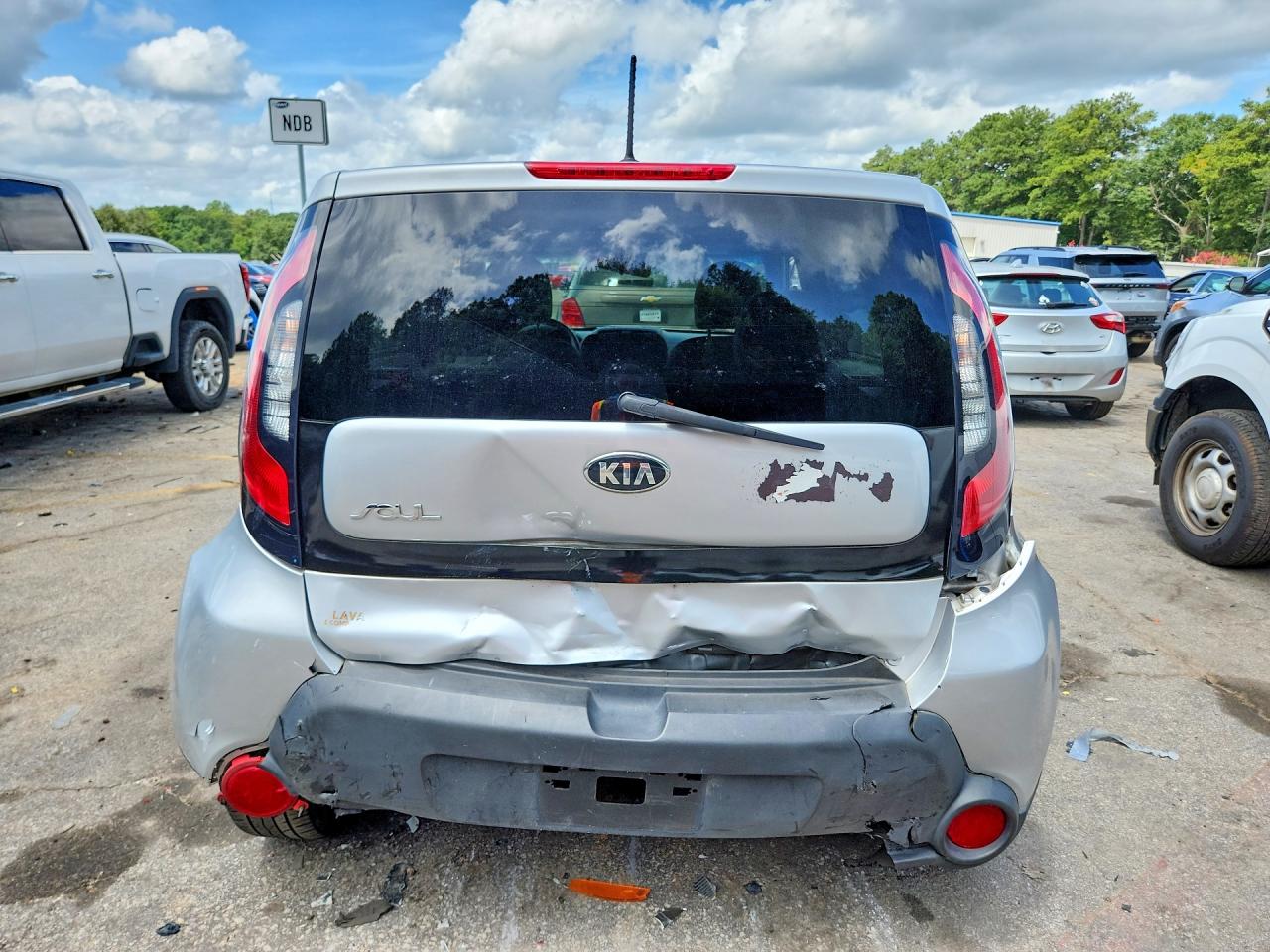 2015 Kia Soul + Silver vin: KNDJP3A50F7779685