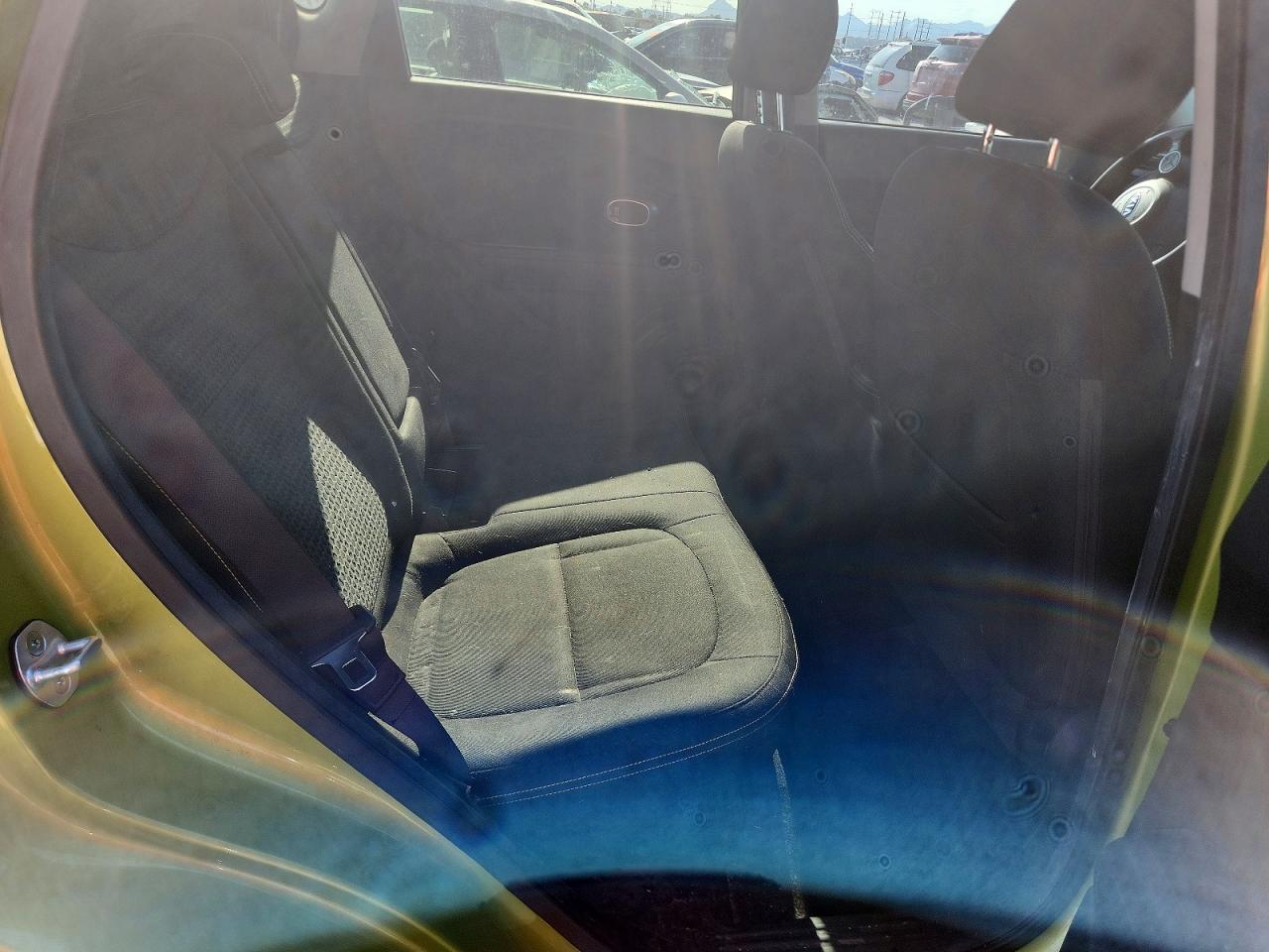 2015 Kia Soul + Green vin: KNDJP3A50F7788385