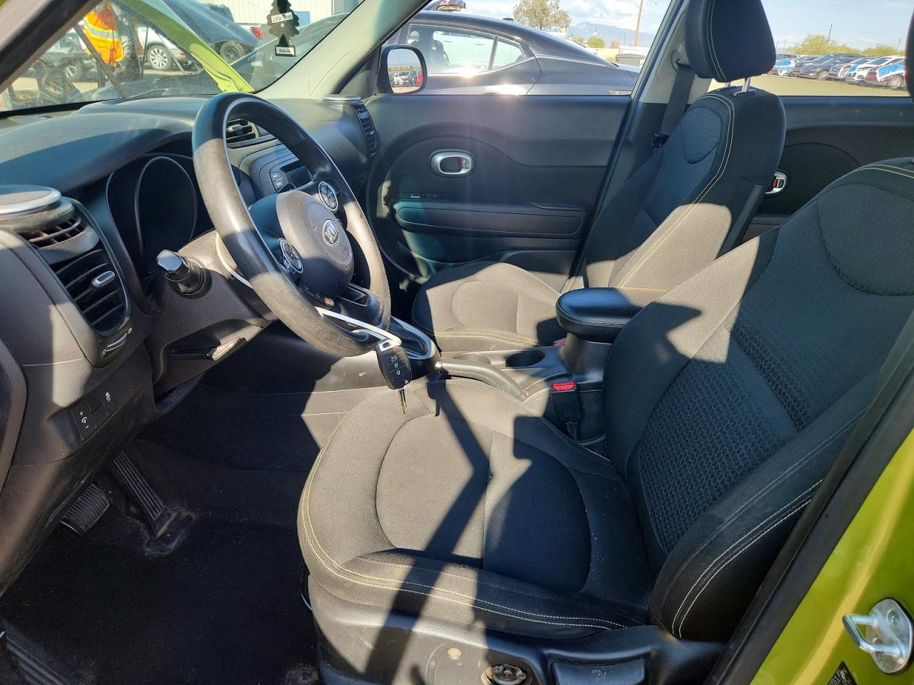 2015 Kia Soul + Green vin: KNDJP3A50F7788385