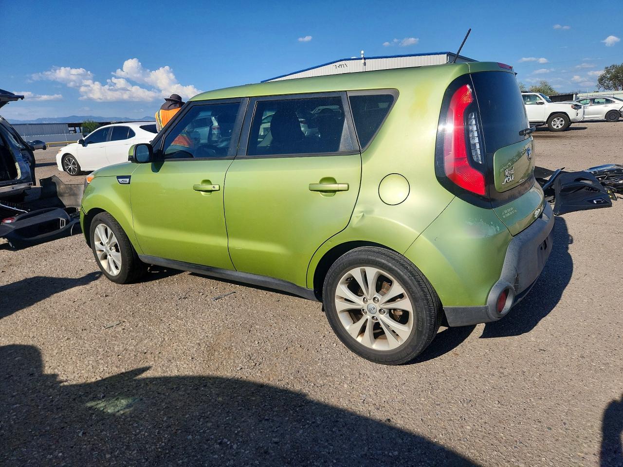 2015 Kia Soul + Green vin: KNDJP3A50F7788385