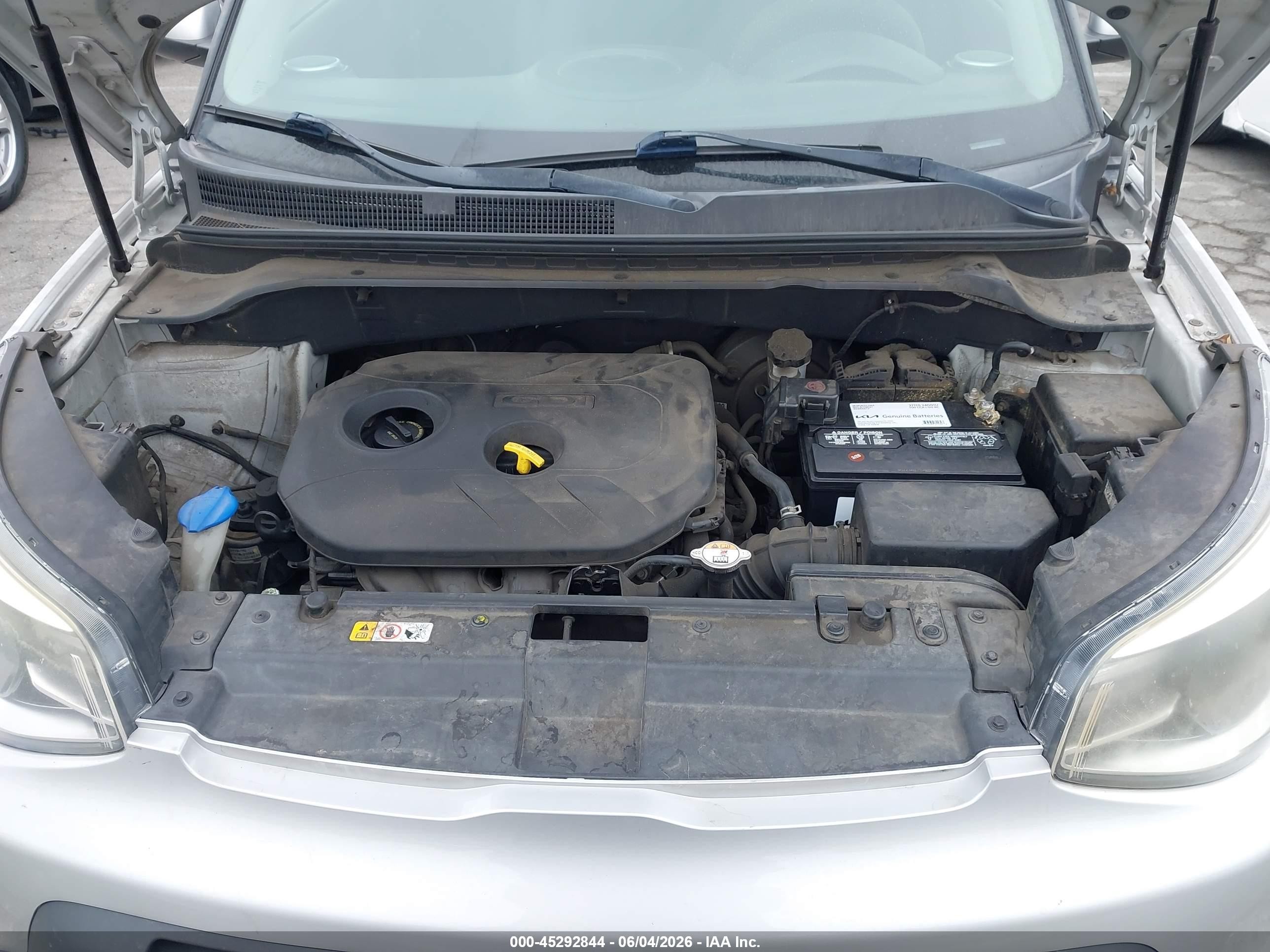 2015 Kia Soul + Silver vin: KNDJP3A50F7798155