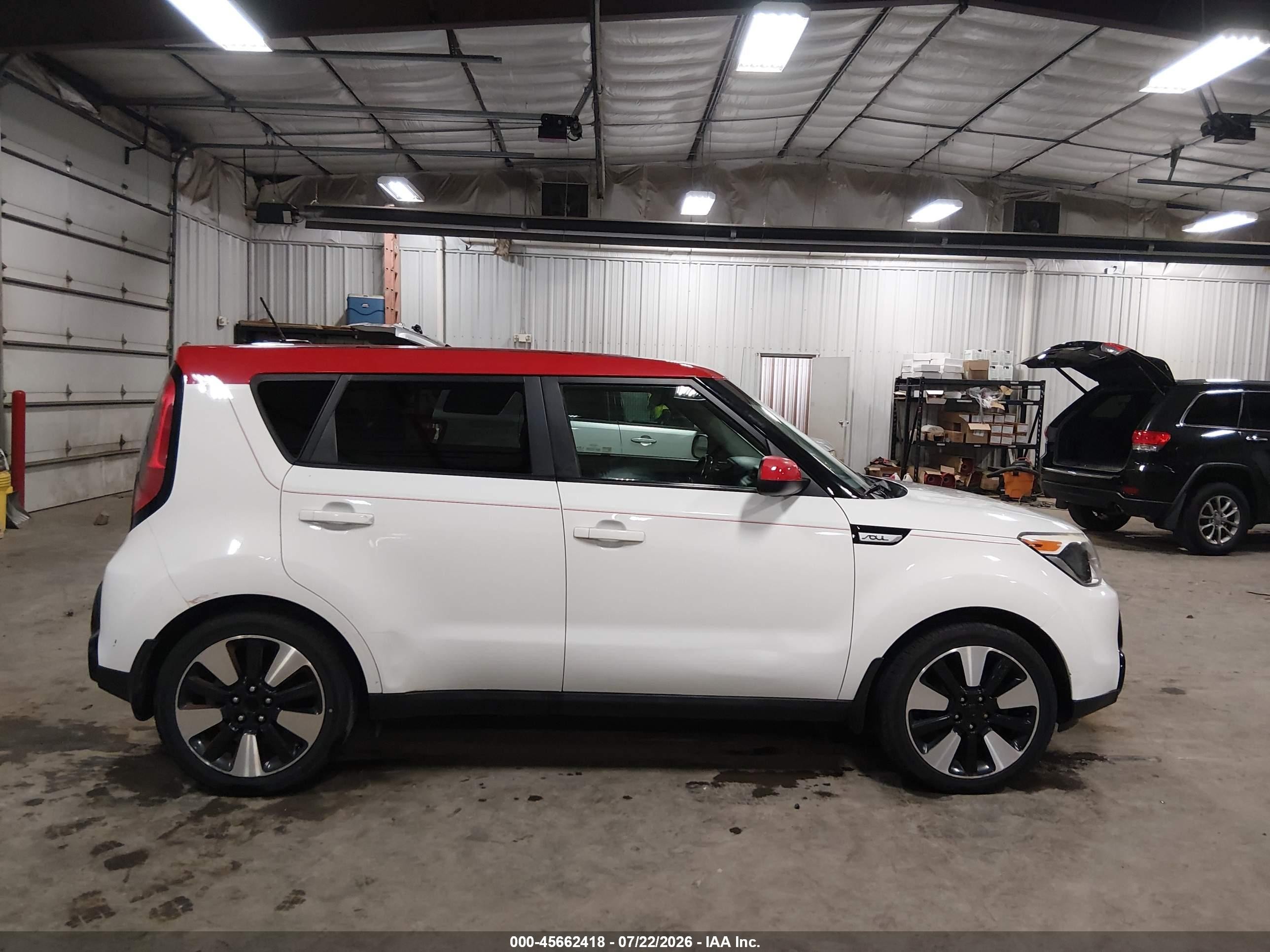 2016 Kia Soul + White vin: KNDJP3A50G7302532