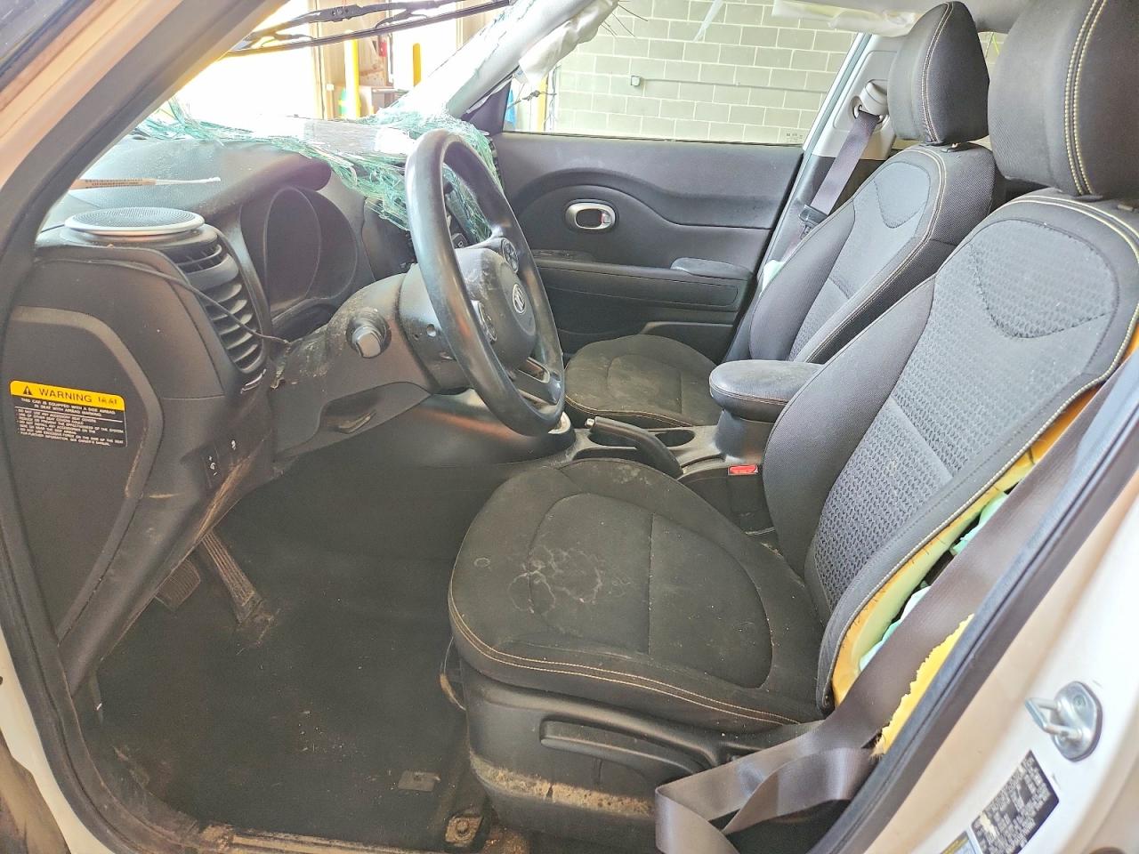 2014 Kia Soul + Белый vin: KNDJP3A51E7029162