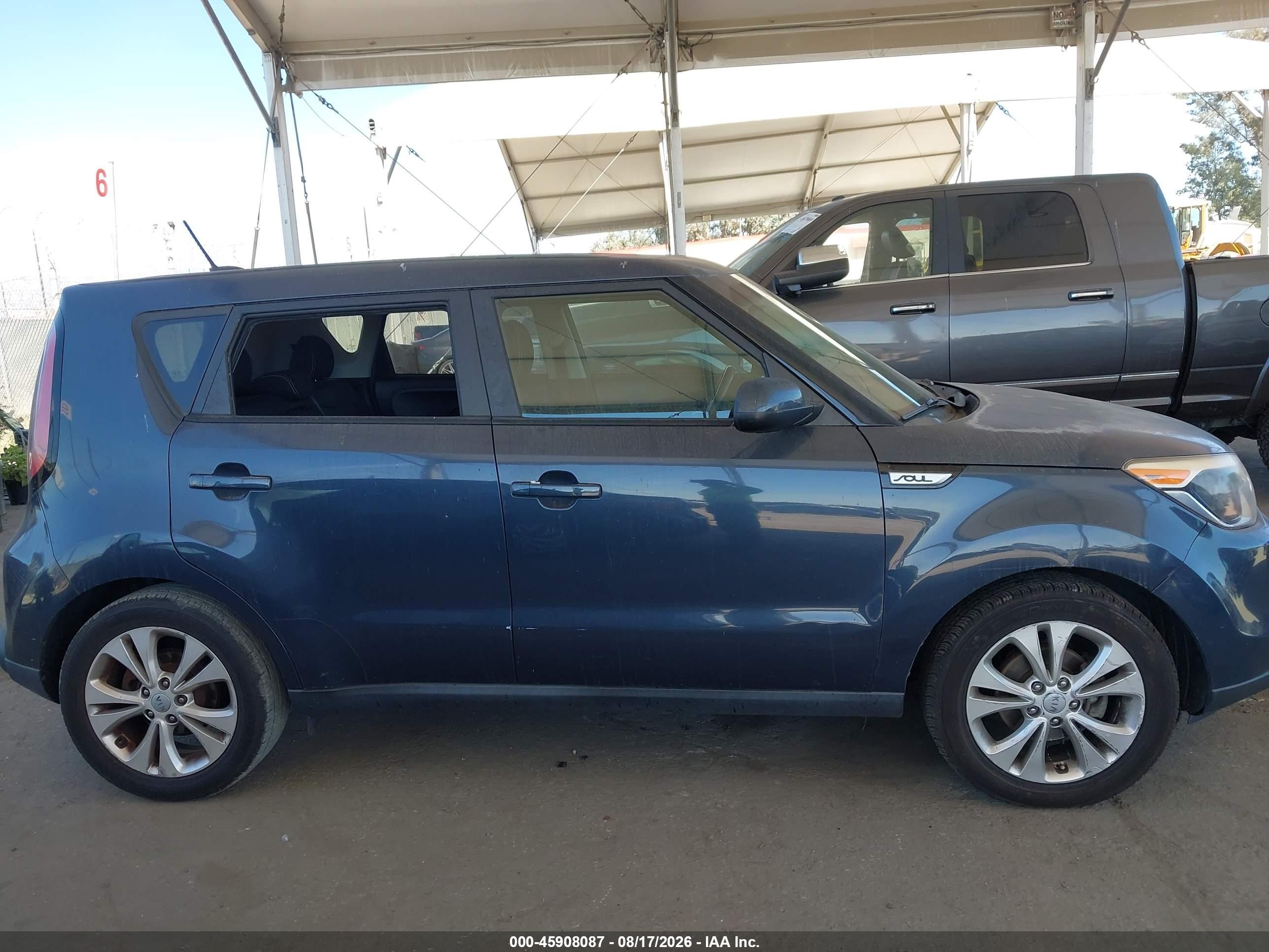 2015 Kia Soul + Dark Blue vin: KNDJP3A51F7150761
