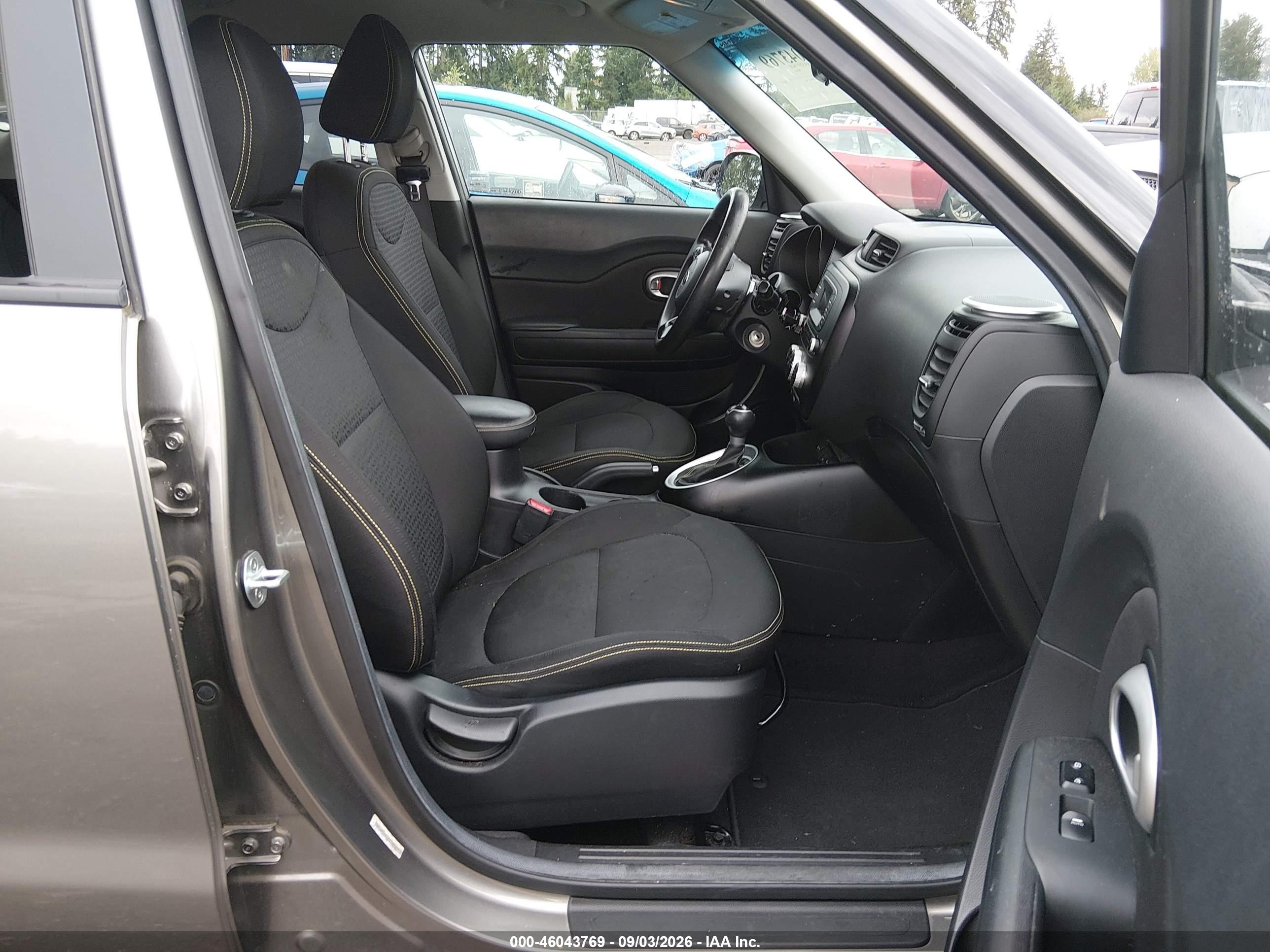 2015 Kia Soul + Серый vin: KNDJP3A51F7159699