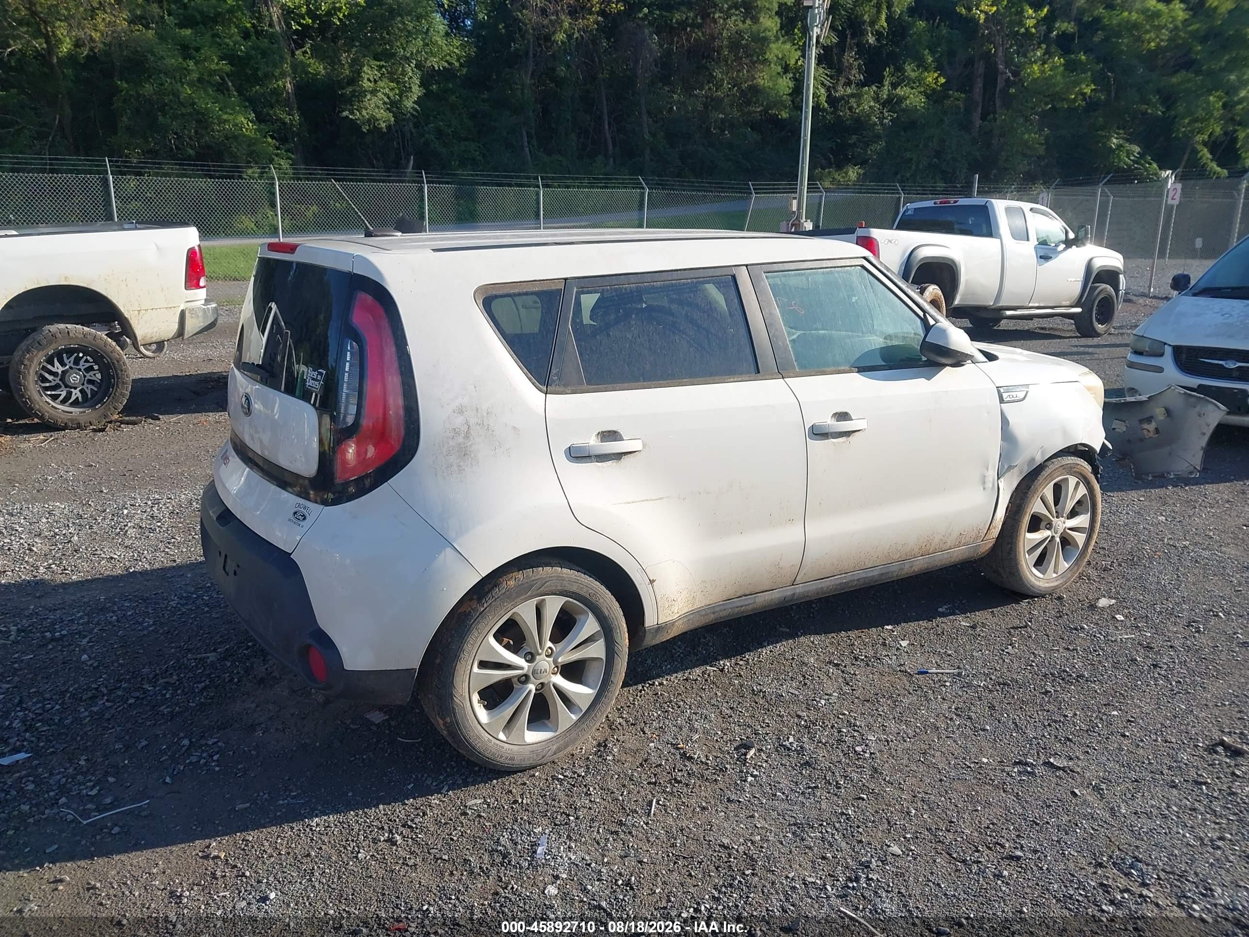 2015 Kia Soul + Белый vin: KNDJP3A51F7161792