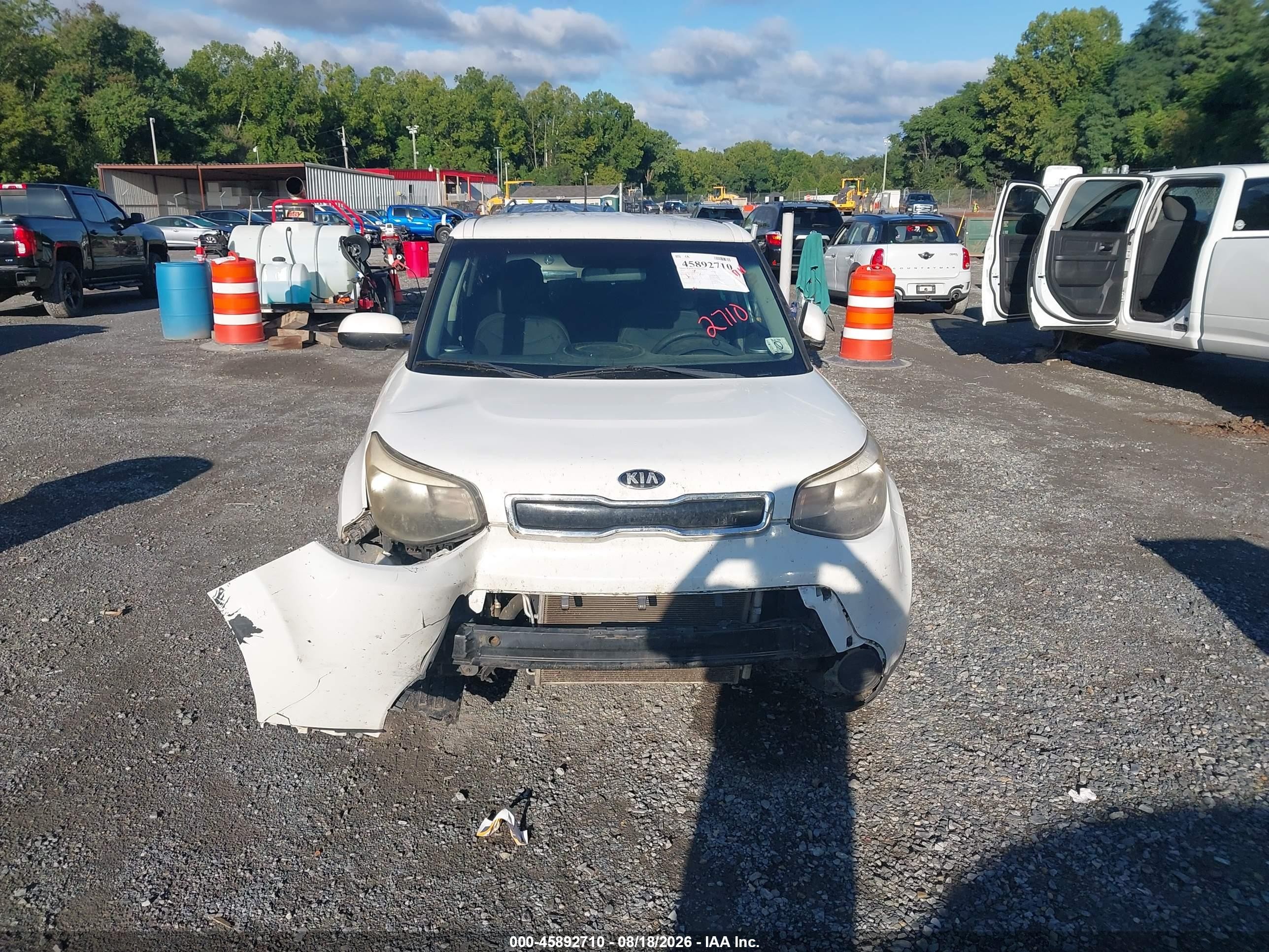 2015 Kia Soul + Белый vin: KNDJP3A51F7161792