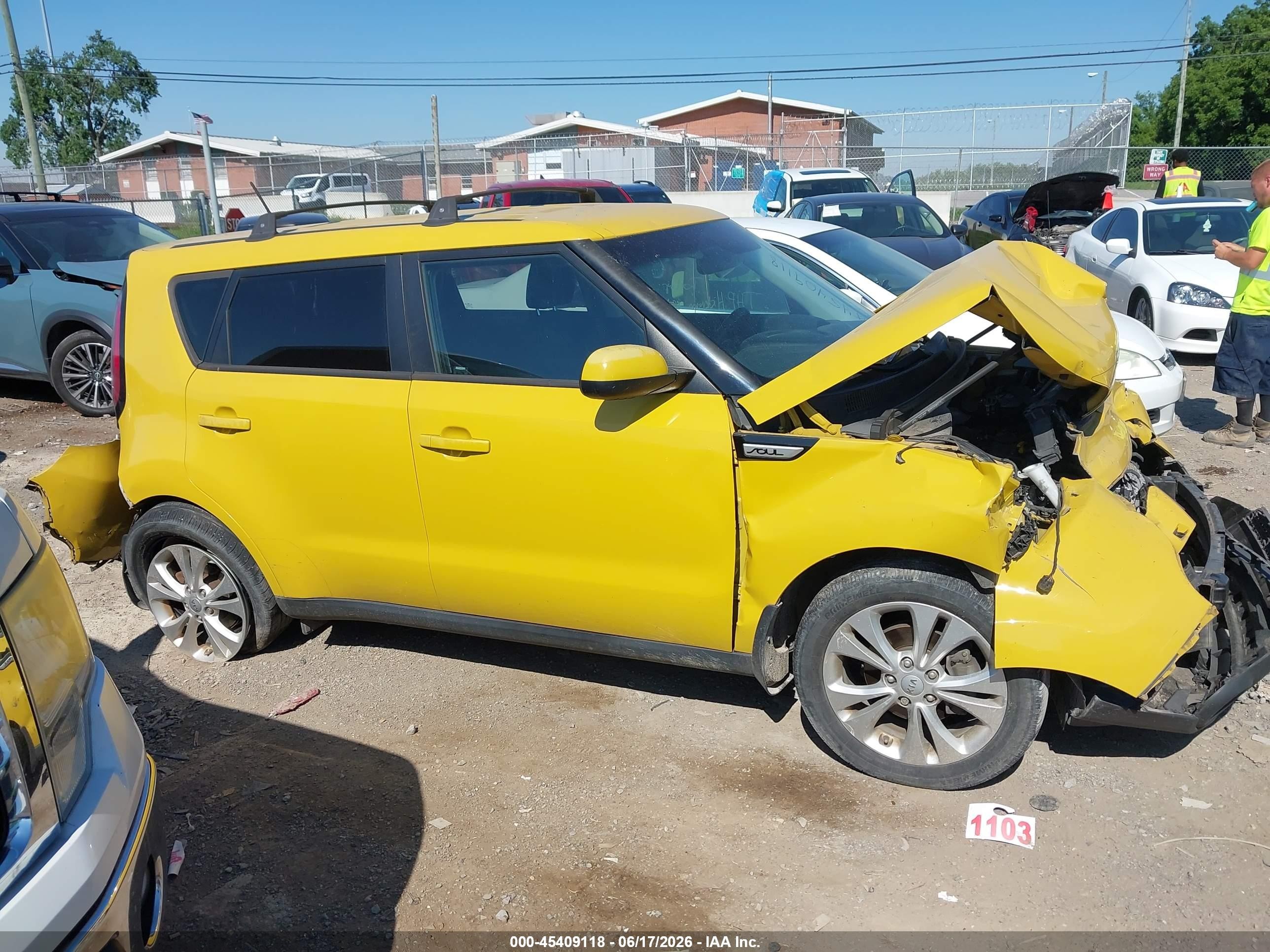 2015 Kia Soul + Yellow vin: KNDJP3A51F7207573