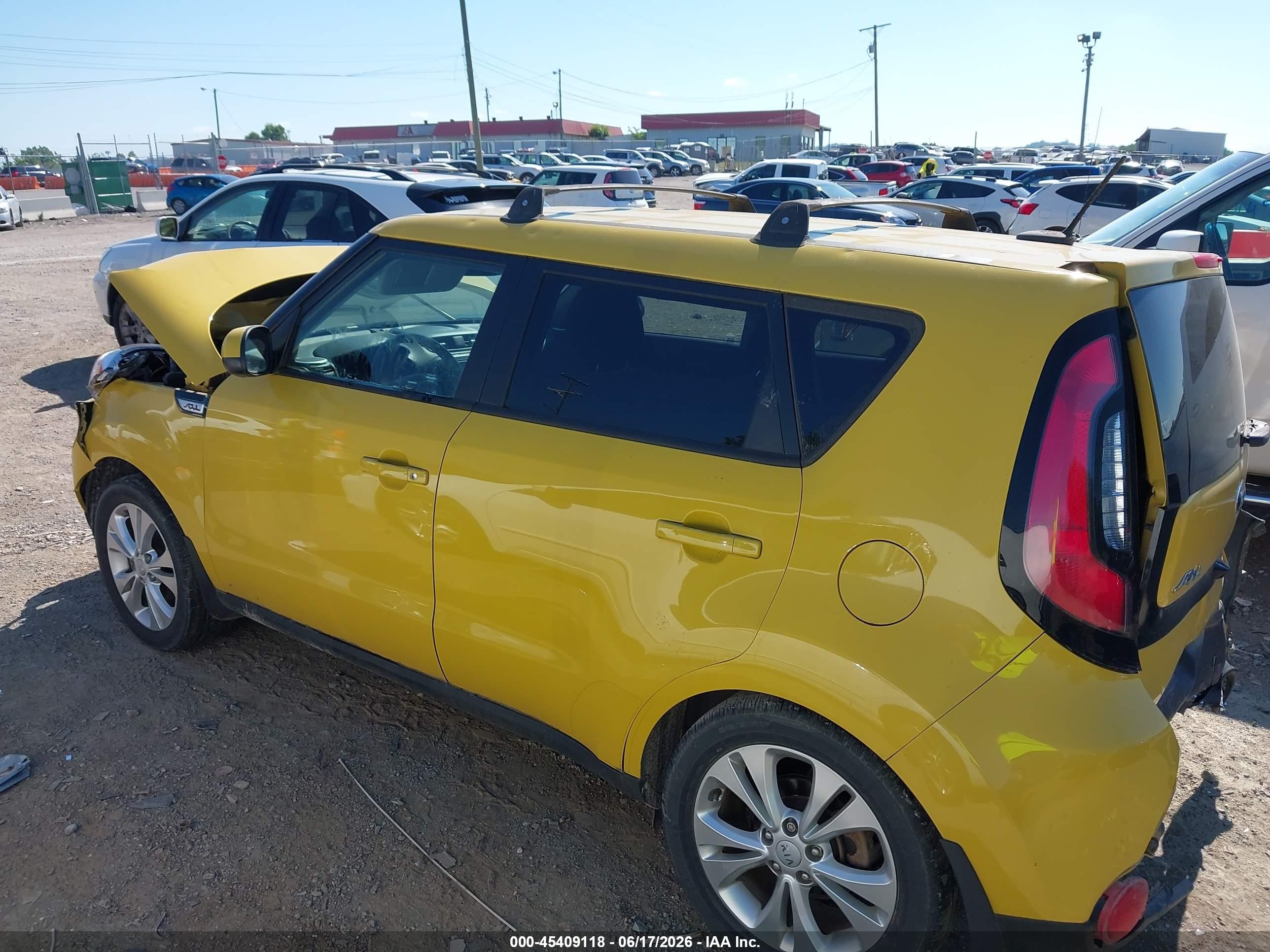 2015 Kia Soul + Yellow vin: KNDJP3A51F7207573