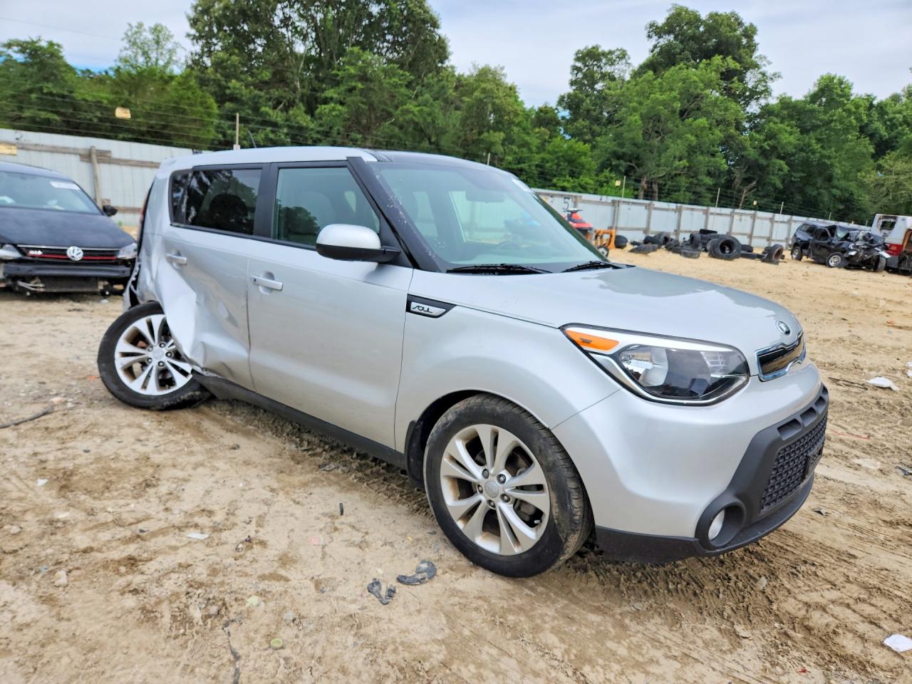 2015 Kia Soul Silver vin: KNDJP3A51F7781395