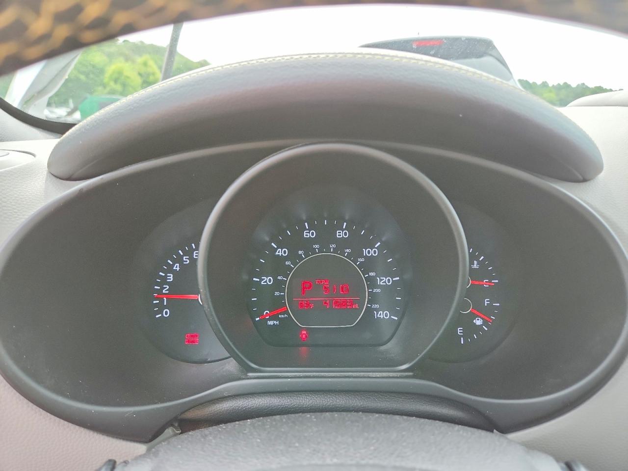 2015 Kia Soul Silver vin: KNDJP3A51F7781395
