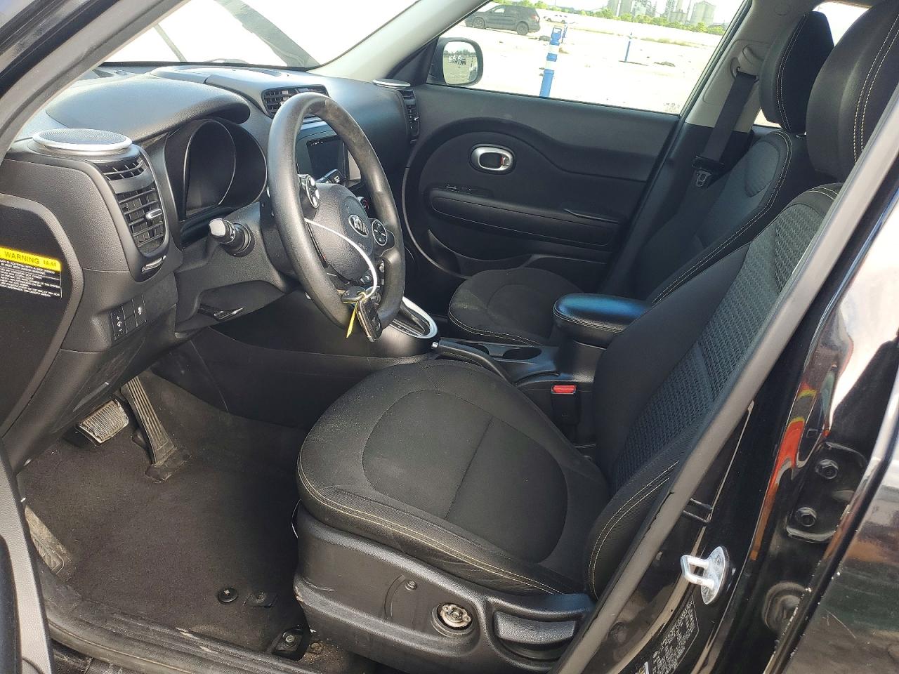 2014 Kia Soul + Black vin: KNDJP3A52E7088804
