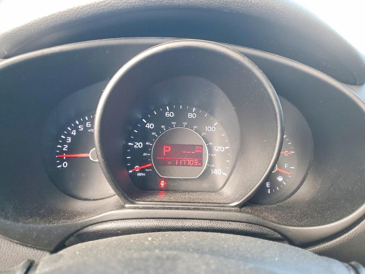 2014 Kia Soul + Black vin: KNDJP3A52E7088804