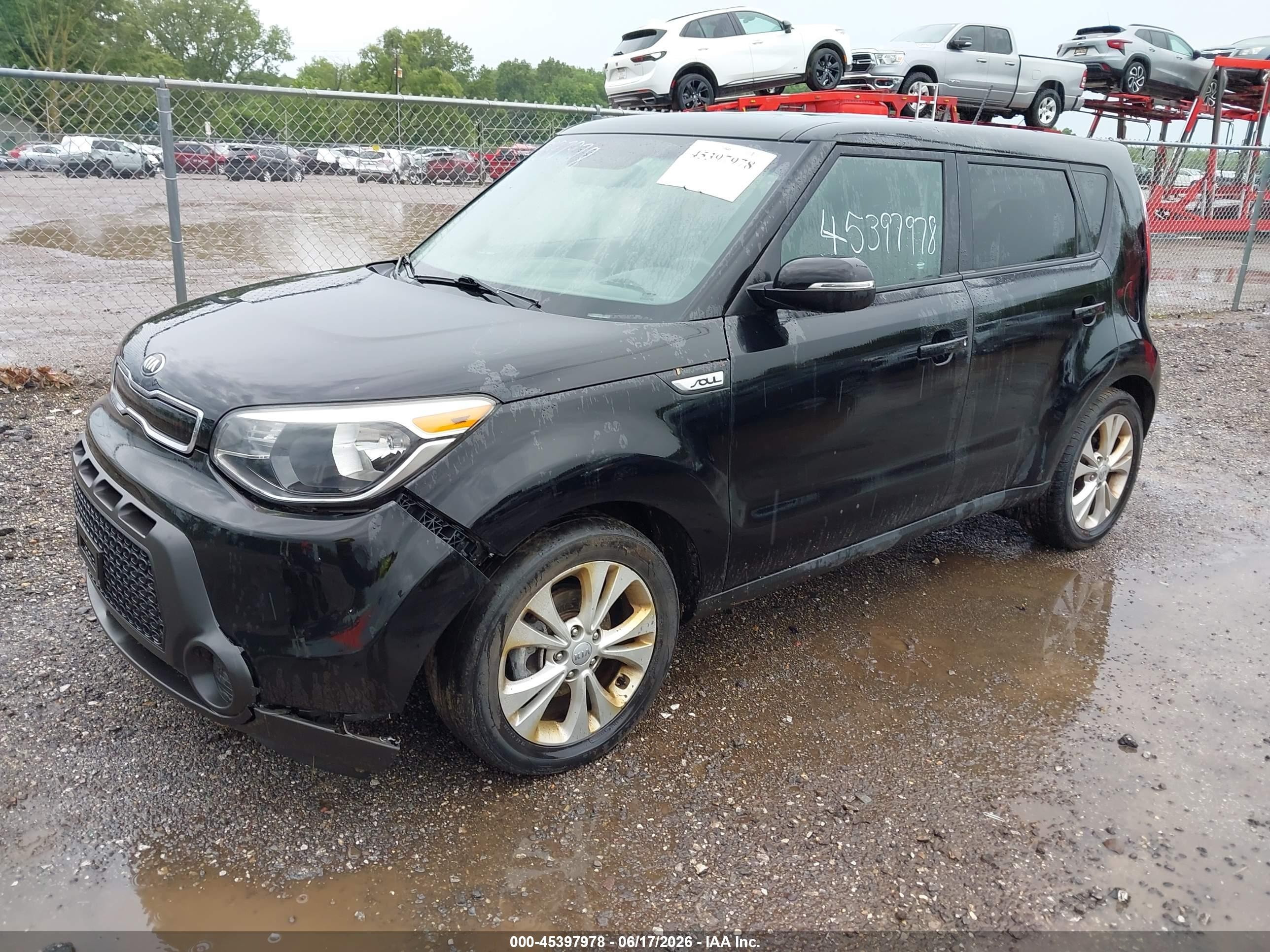 2014 Kia Soul + Black vin: KNDJP3A52E7093601