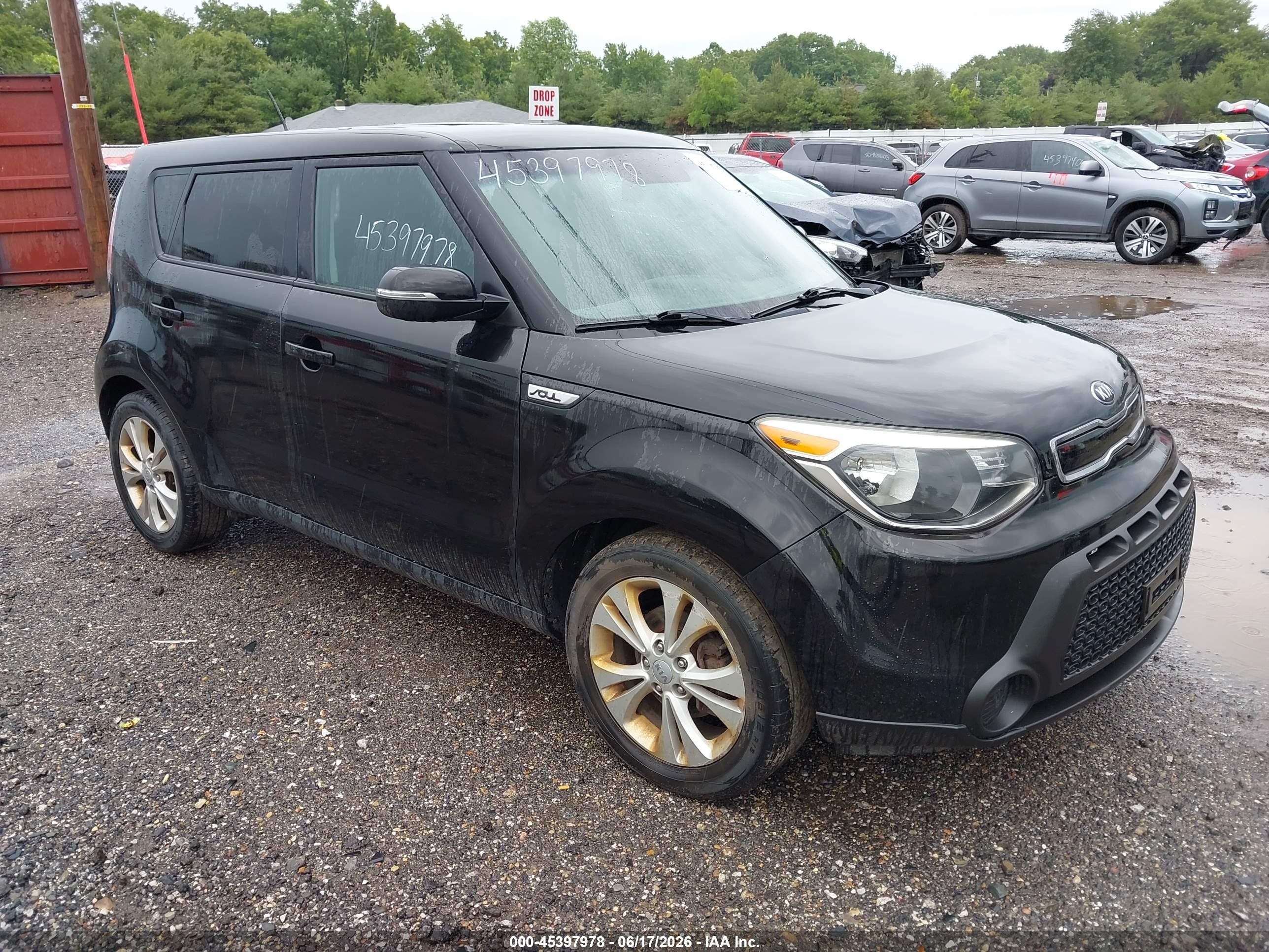 2014 Kia Soul + Black vin: KNDJP3A52E7093601