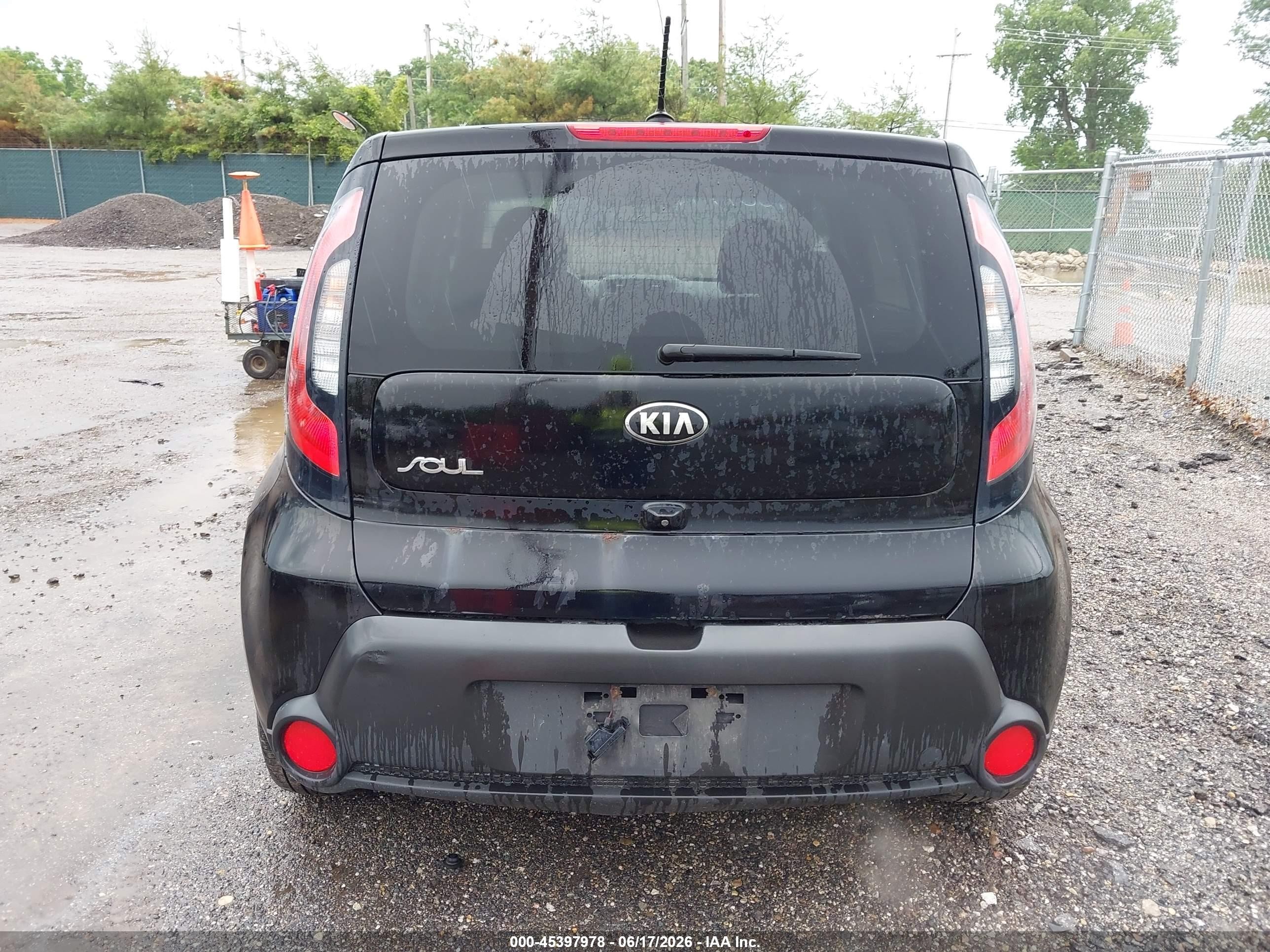 2014 Kia Soul + Black vin: KNDJP3A52E7093601