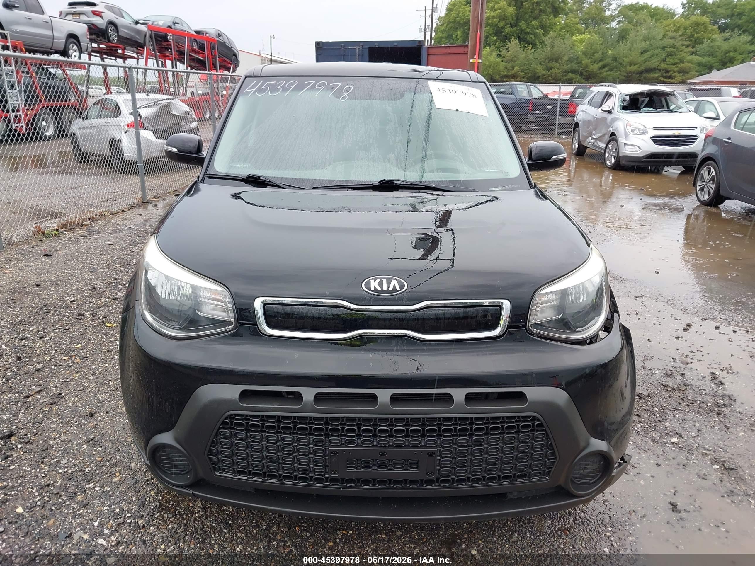 2014 Kia Soul + Black vin: KNDJP3A52E7093601