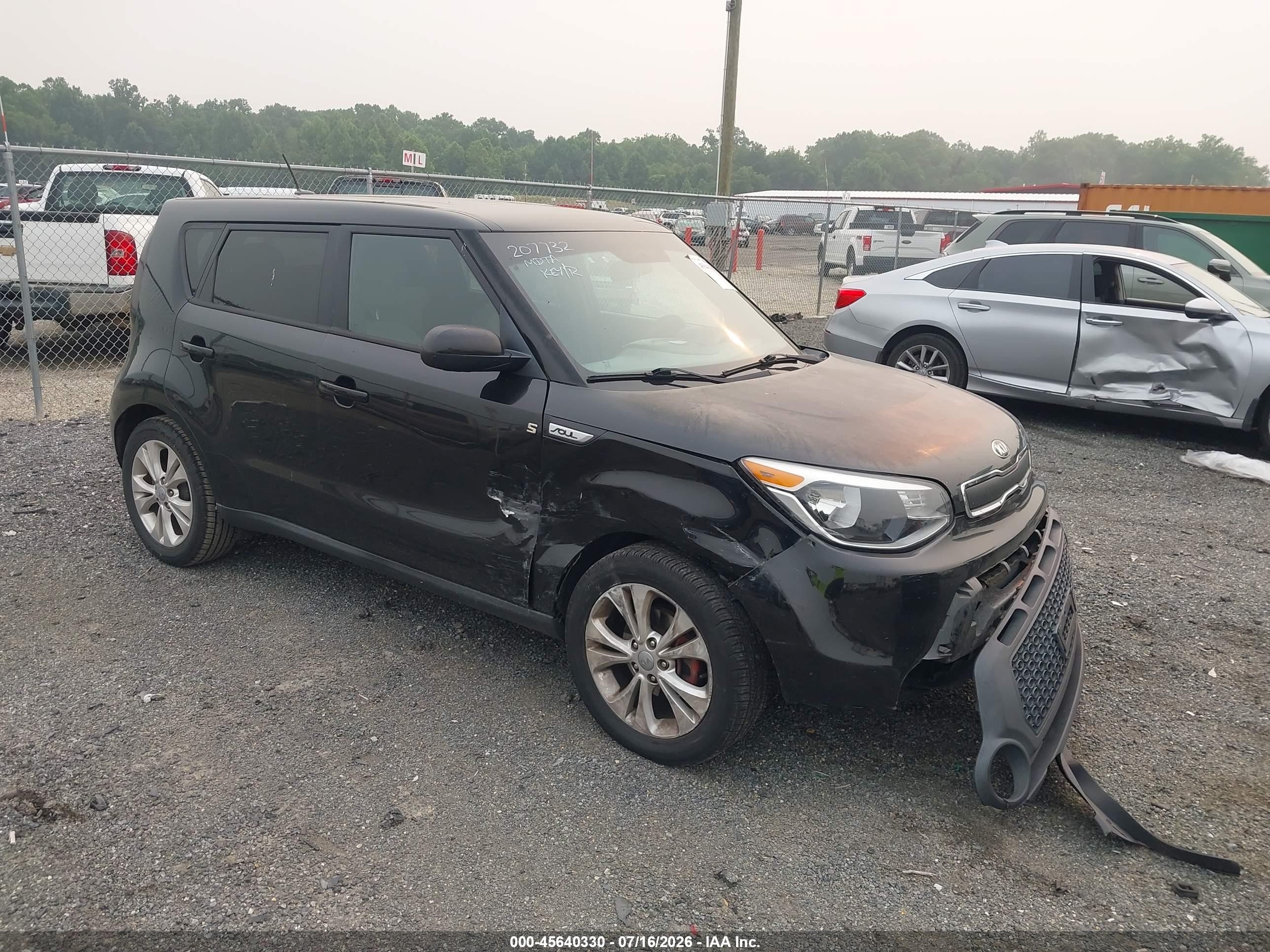 2015 Kia Soul + Black vin: KNDJP3A52F7114447