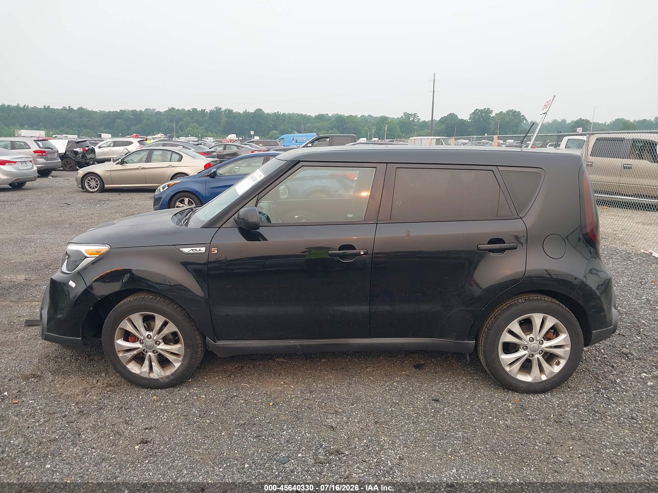 2015 Kia Soul + Black vin: KNDJP3A52F7114447