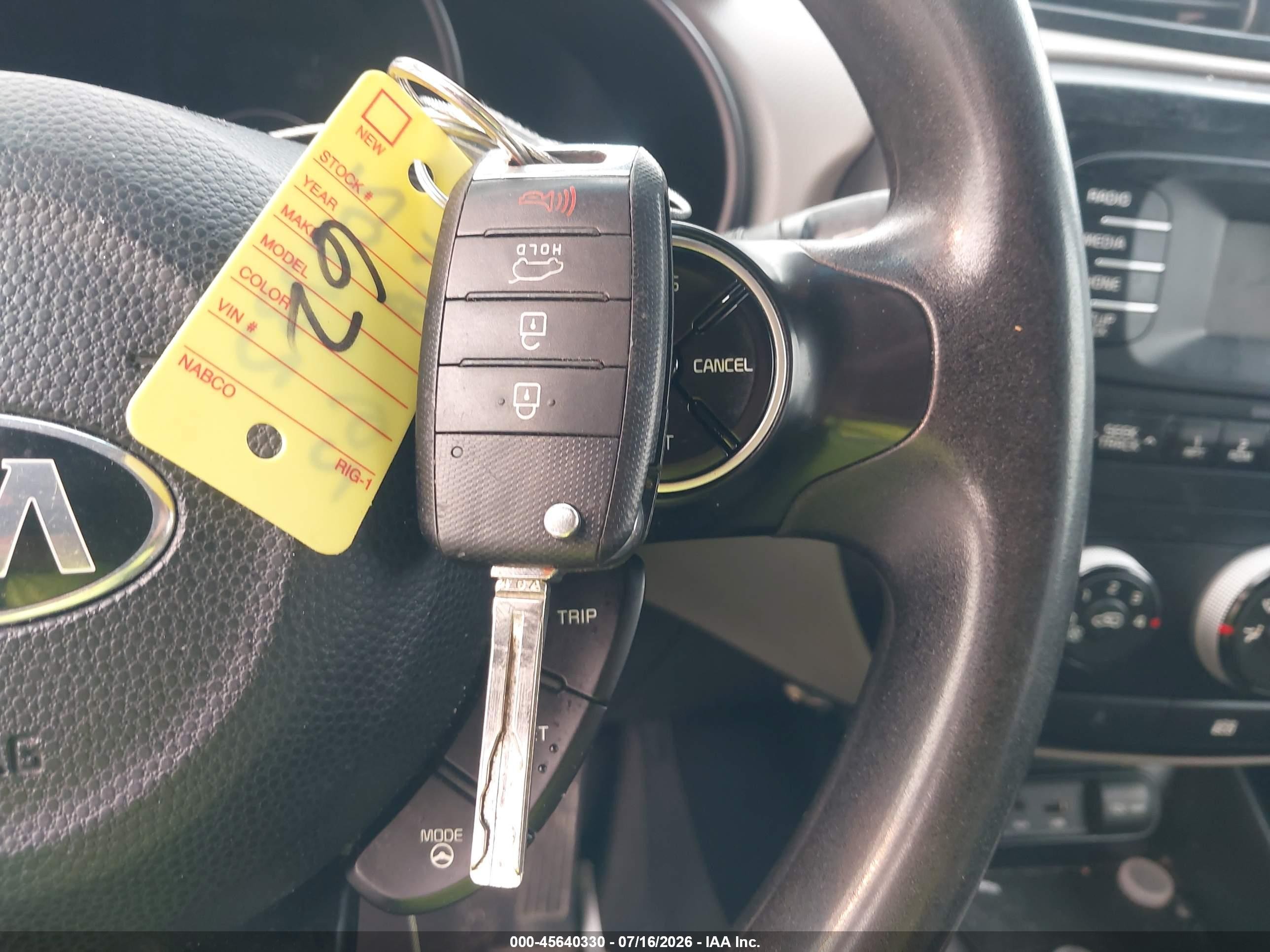 2015 Kia Soul + Black vin: KNDJP3A52F7114447
