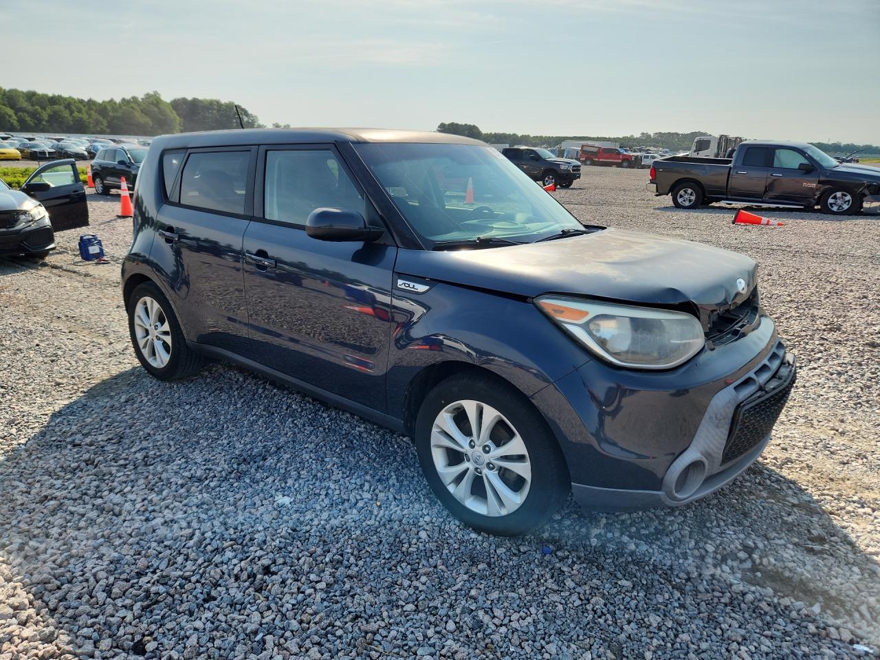 2015 Kia Soul + Blue vin: KNDJP3A52F7129675