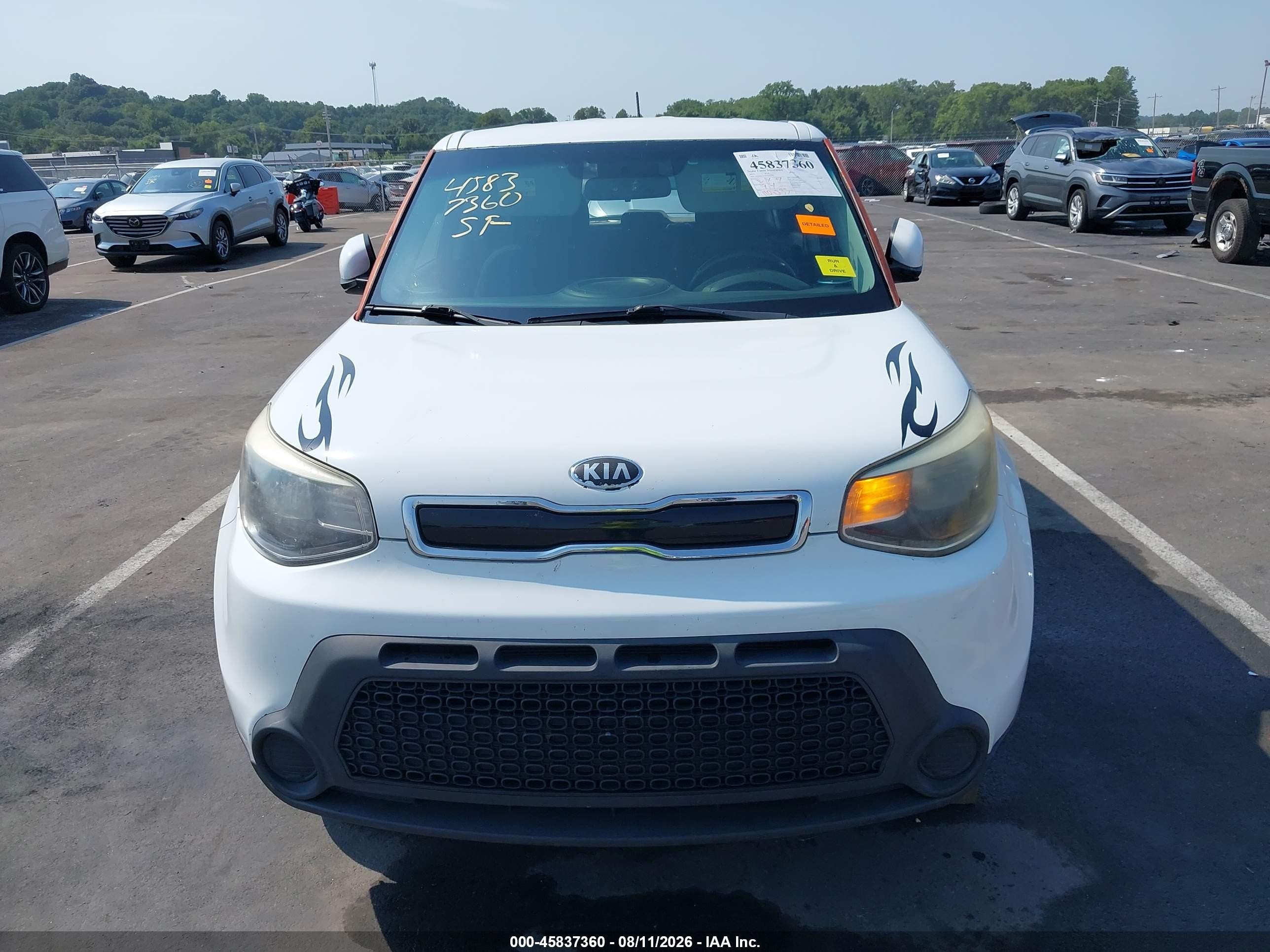 2015 Kia Soul + White vin: KNDJP3A52F7135279