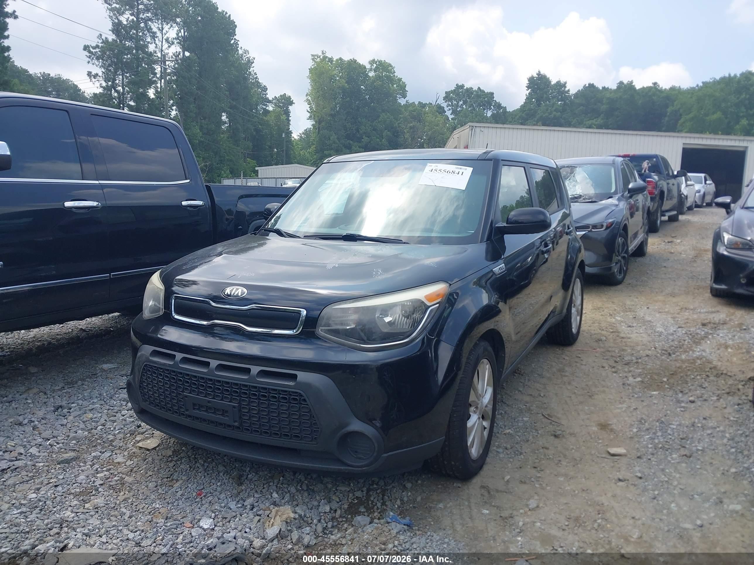 2015 Kia Soul + Black vin: KNDJP3A52F7184093