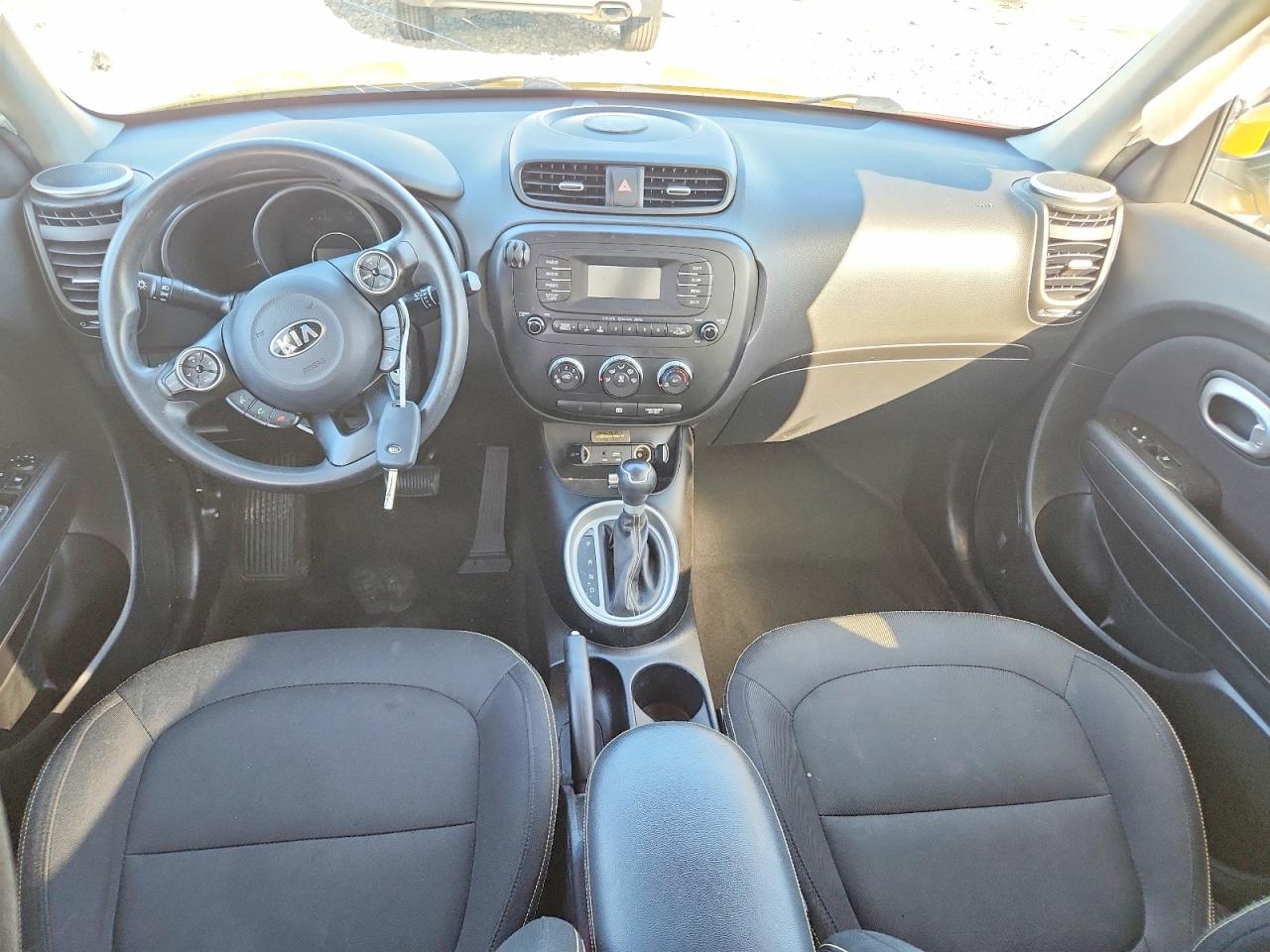 2015 Kia Soul + Yellow vin: KNDJP3A52F7194302