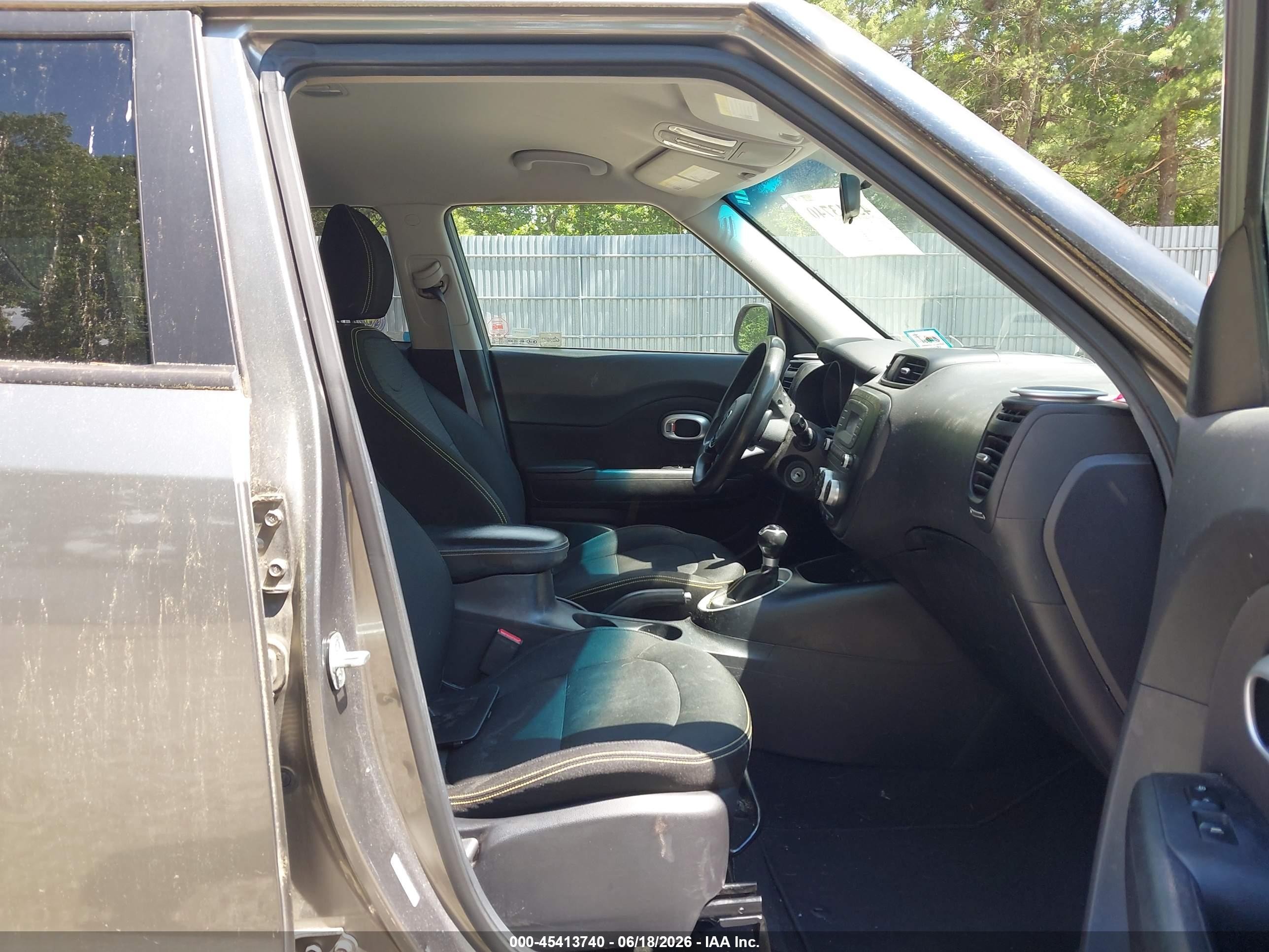 2015 Kia Soul + Gray vin: KNDJP3A52F7209963