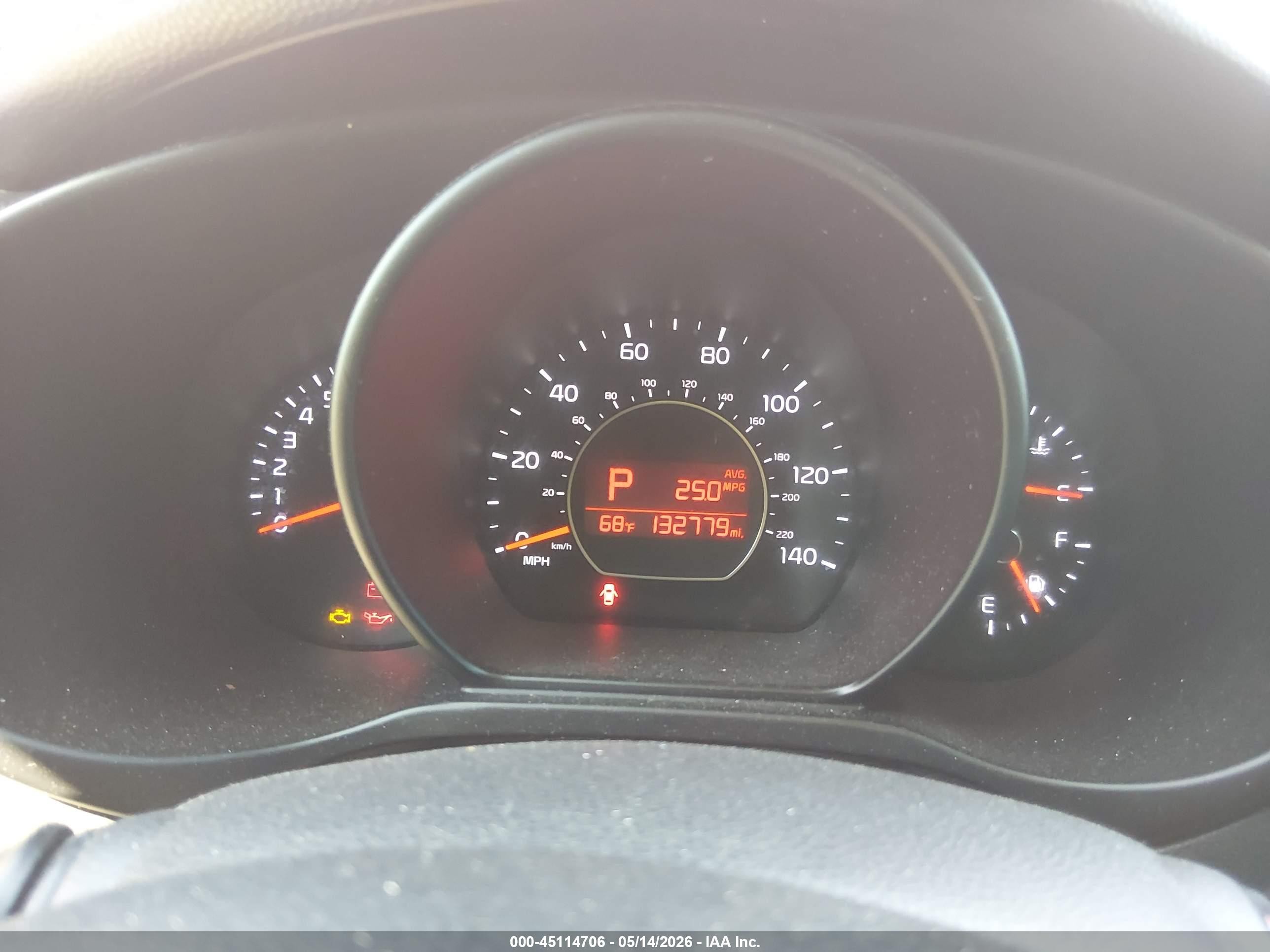2015 Kia Soul + Red vin: KNDJP3A52F7751208
