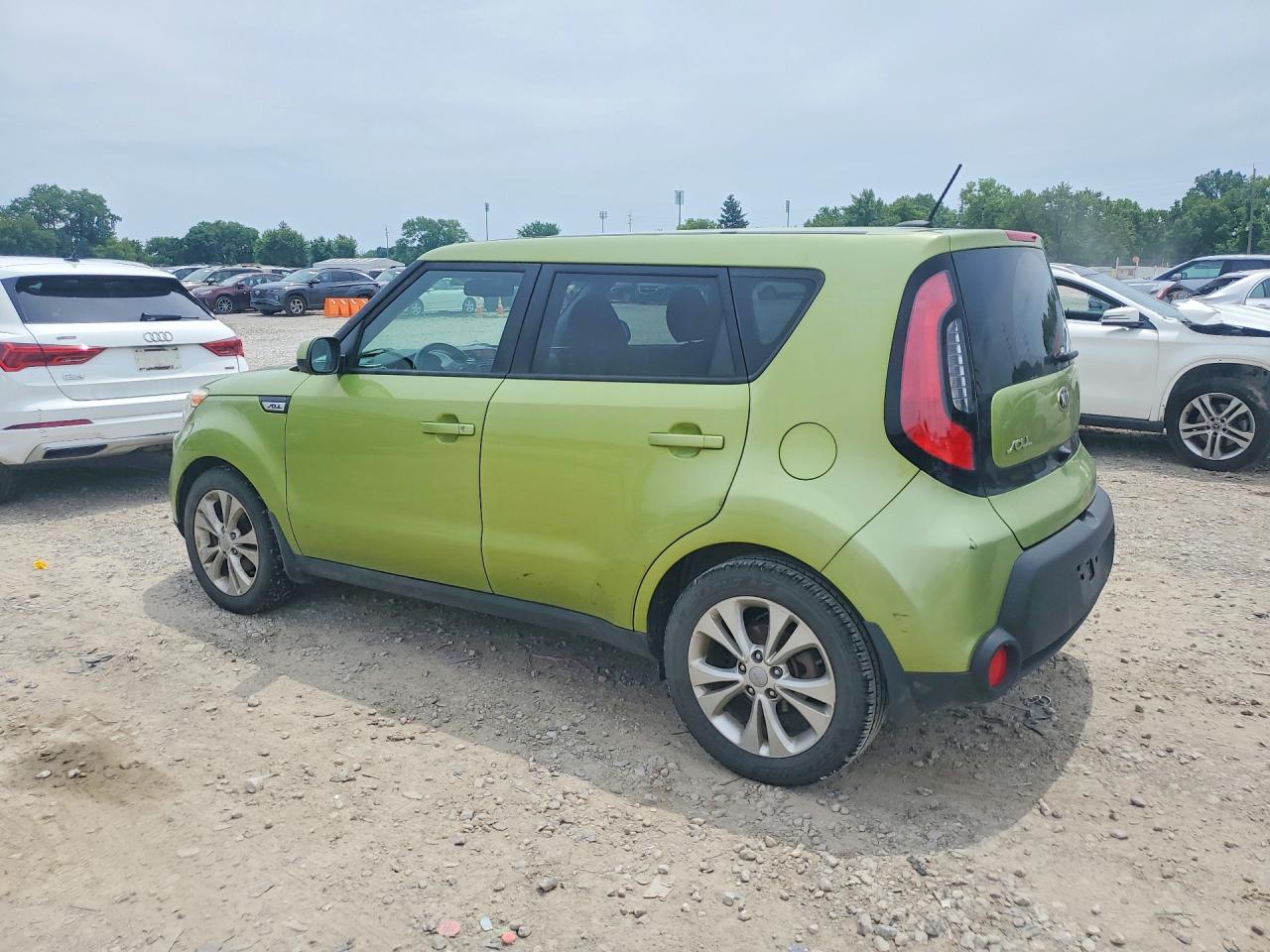 2015 Kia Soul + Green vin: KNDJP3A52F7764895