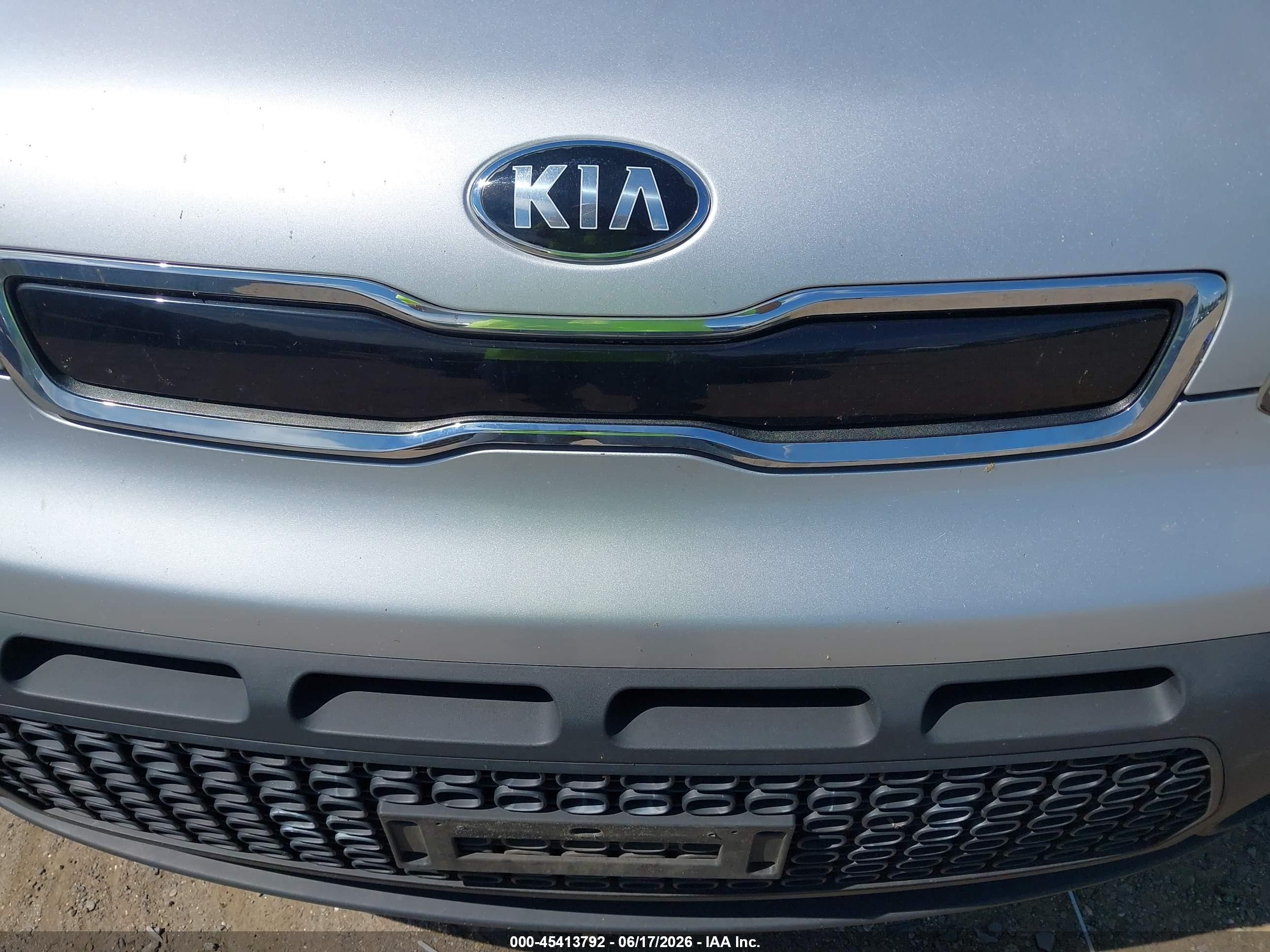 2015 Kia Soul + Silver vin: KNDJP3A52F7769059