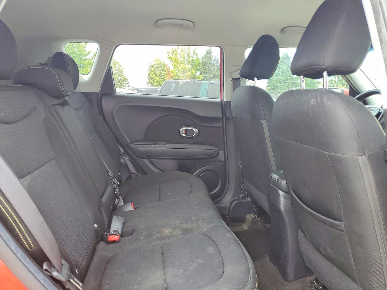 2015 Kia Soul + Red vin: KNDJP3A52F7781079