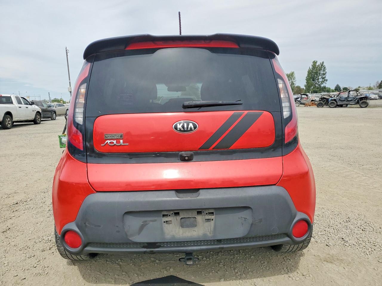 2015 Kia Soul + Red vin: KNDJP3A52F7781079