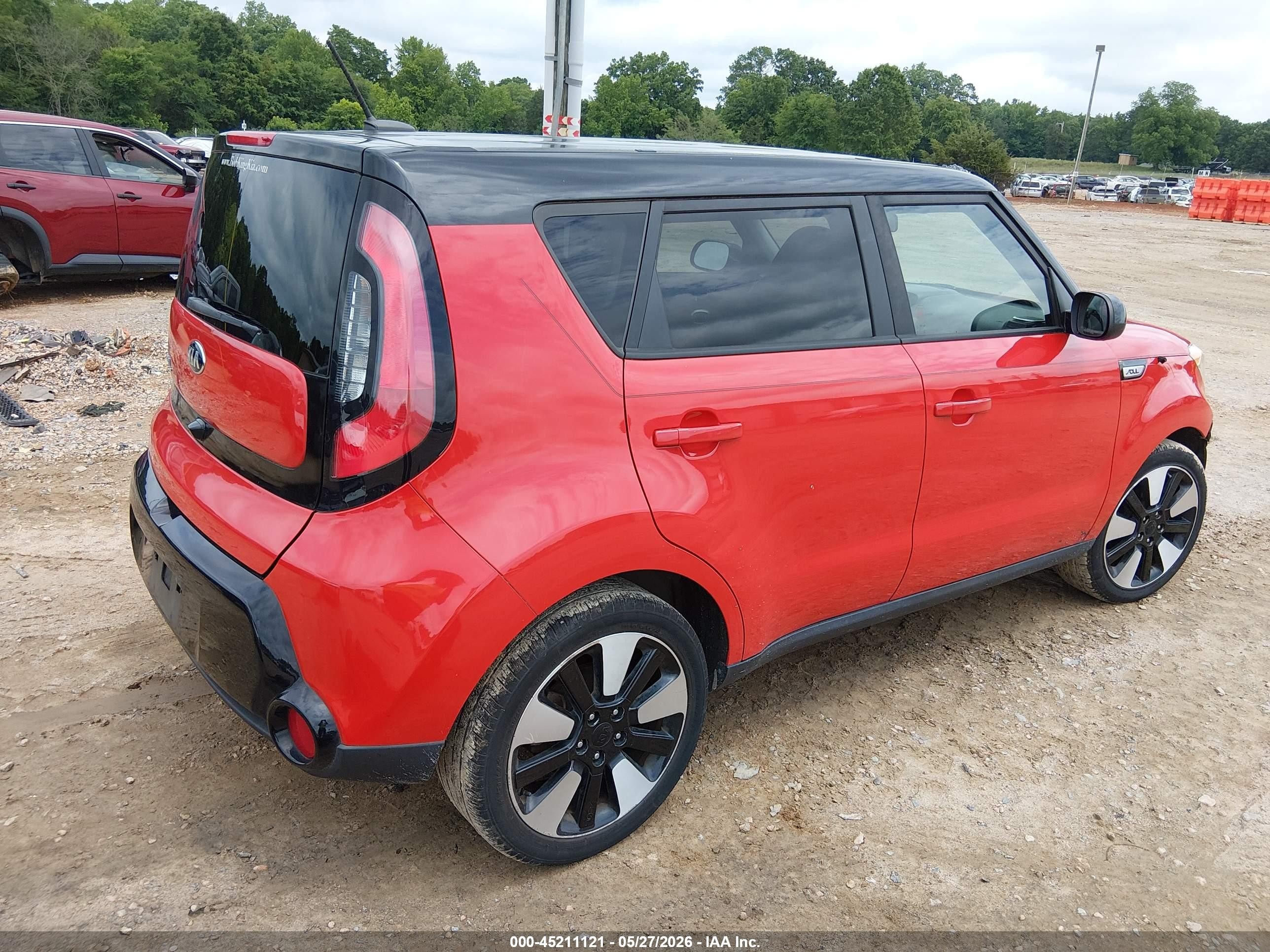 2016 Kia Soul + Красный vin: KNDJP3A52G7315394