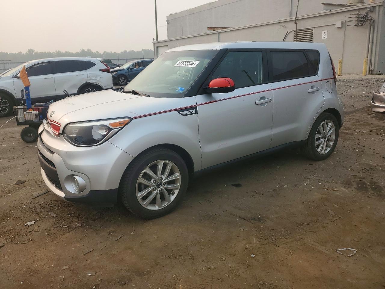 2017 Kia Soul + Silver vin: KNDJP3A52H7429042
