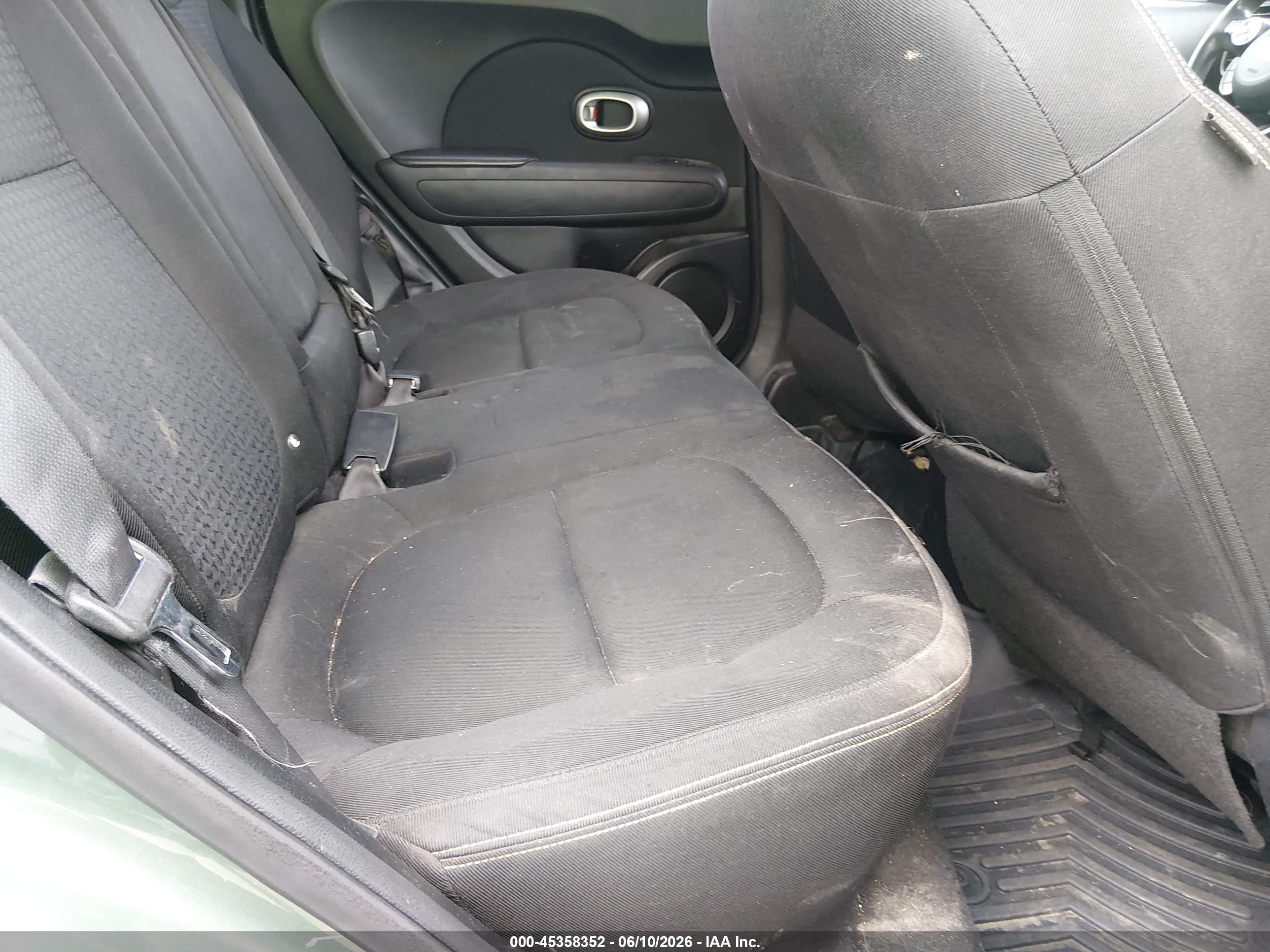 2014 Kia Soul + Зеленый vin: KNDJP3A53E7057285