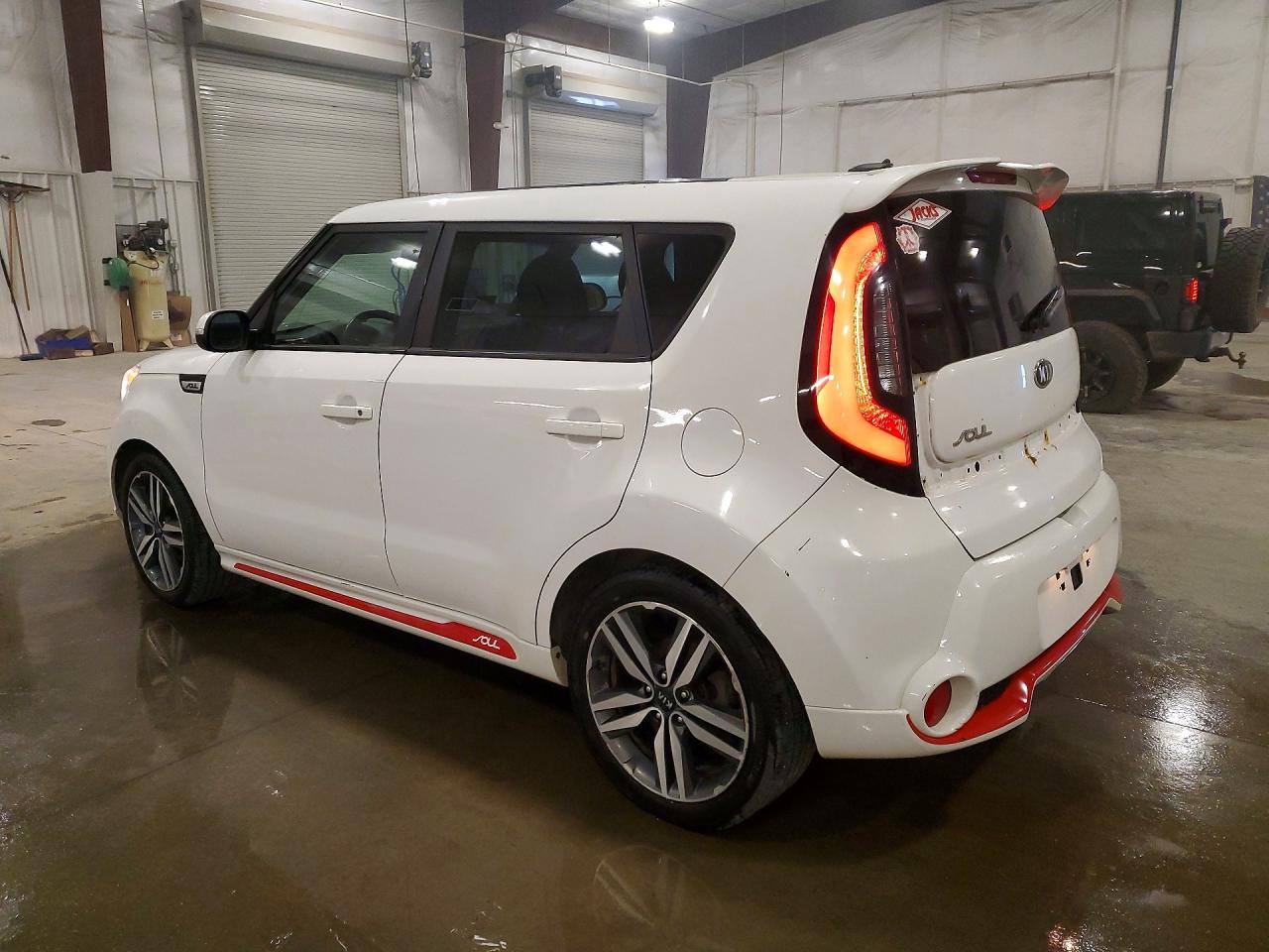 2014 Kia Soul + White vin: KNDJP3A53E7076693