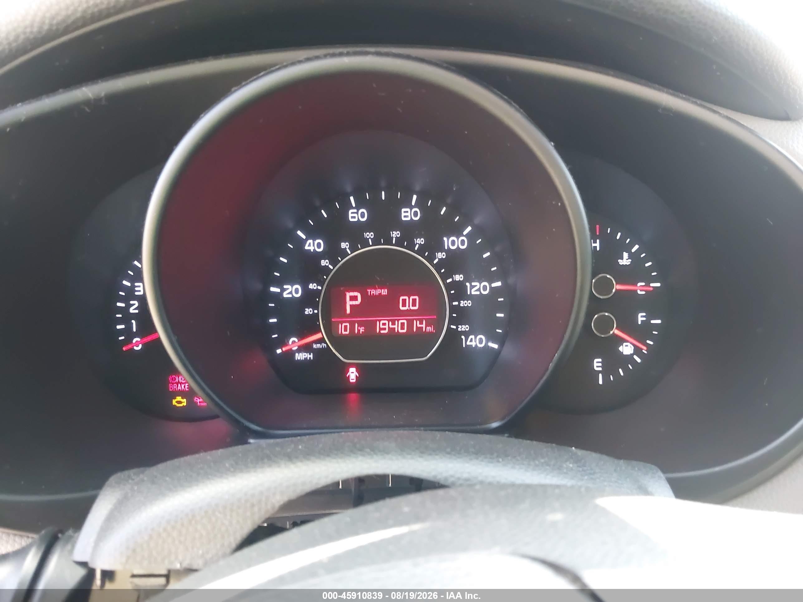 2014 Kia Soul + Black vin: KNDJP3A53E7716451