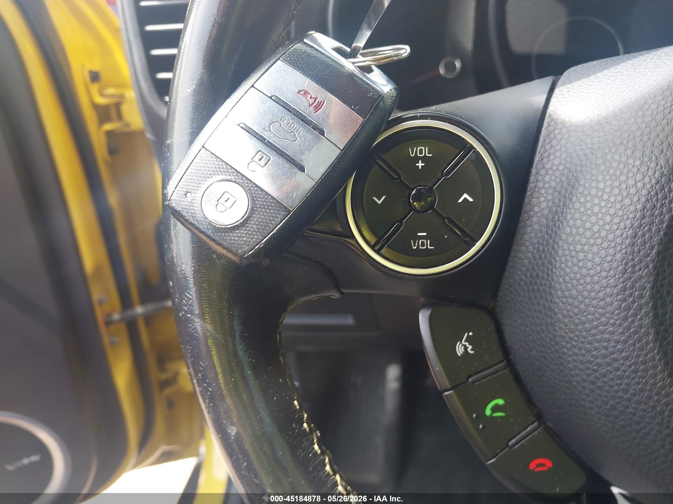 2015 Kia Soul + Yellow vin: KNDJP3A53F7147649