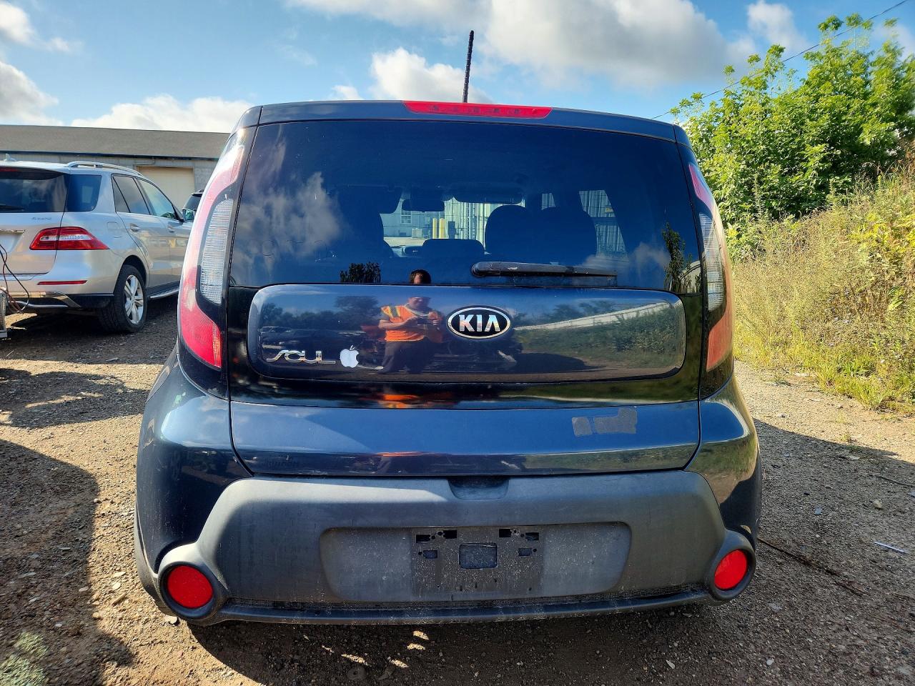 2015 Kia Soul + Blue vin: KNDJP3A53F7150759