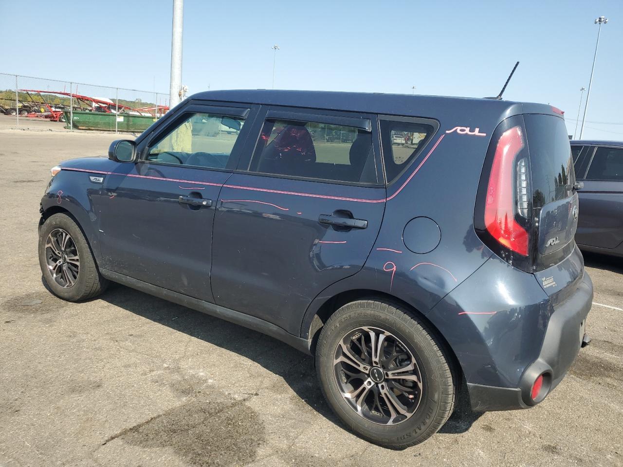 2015 Kia Soul + Blue vin: KNDJP3A53F7182580