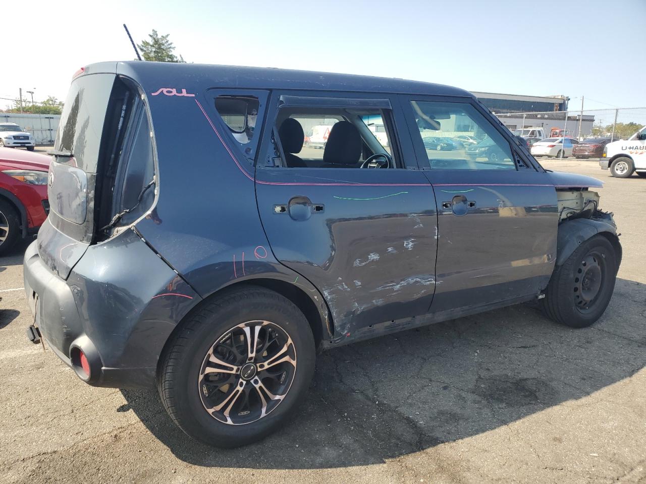 2015 Kia Soul + Blue vin: KNDJP3A53F7182580