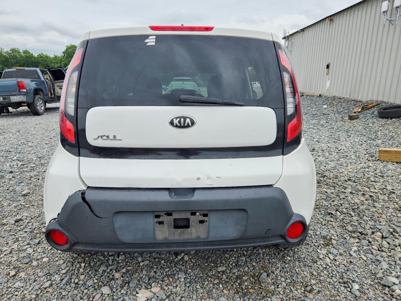 2015 Kia Soul + White vin: KNDJP3A53F7182966