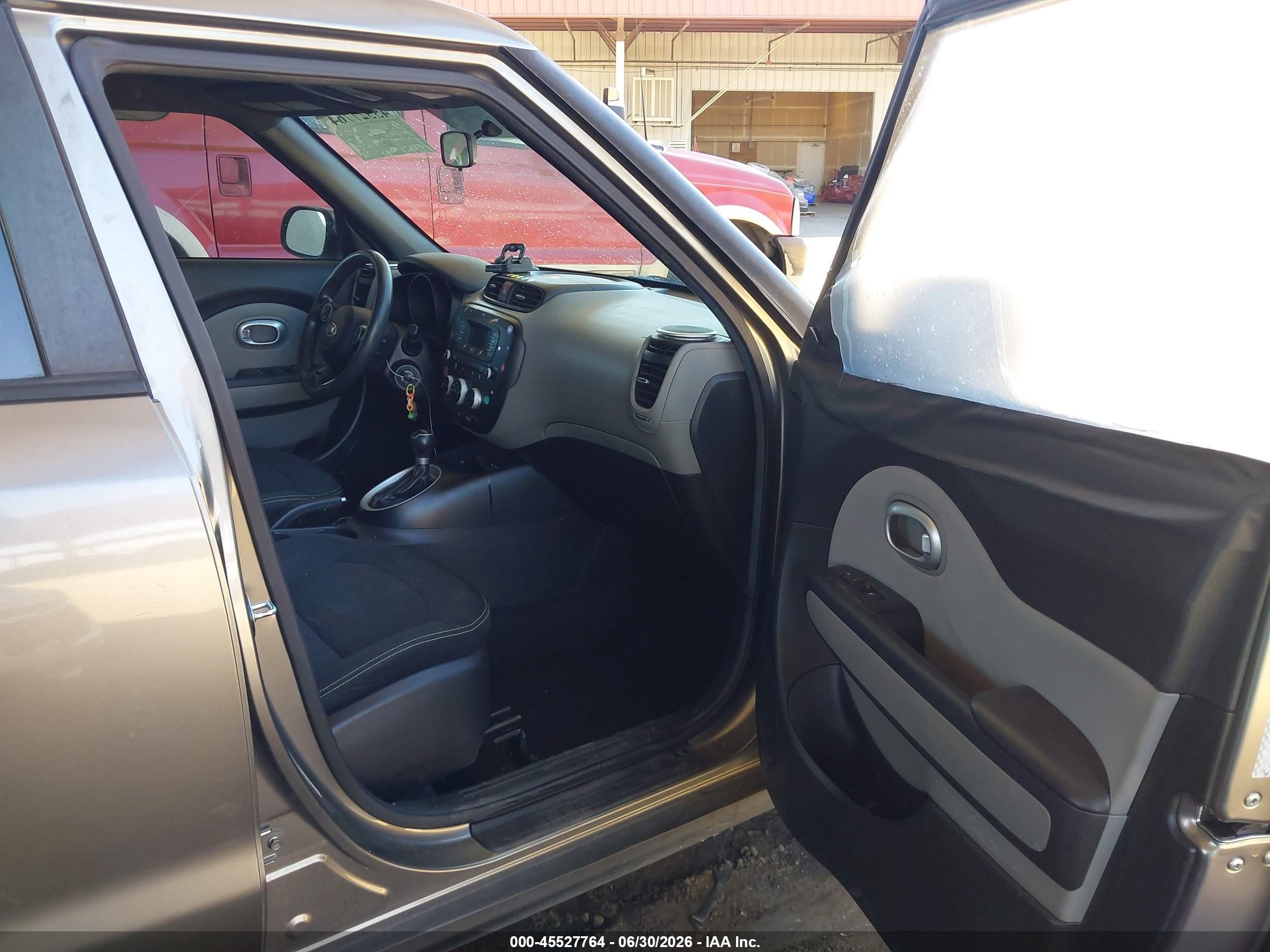 2015 Kia Soul + Gray vin: KNDJP3A53F7184572